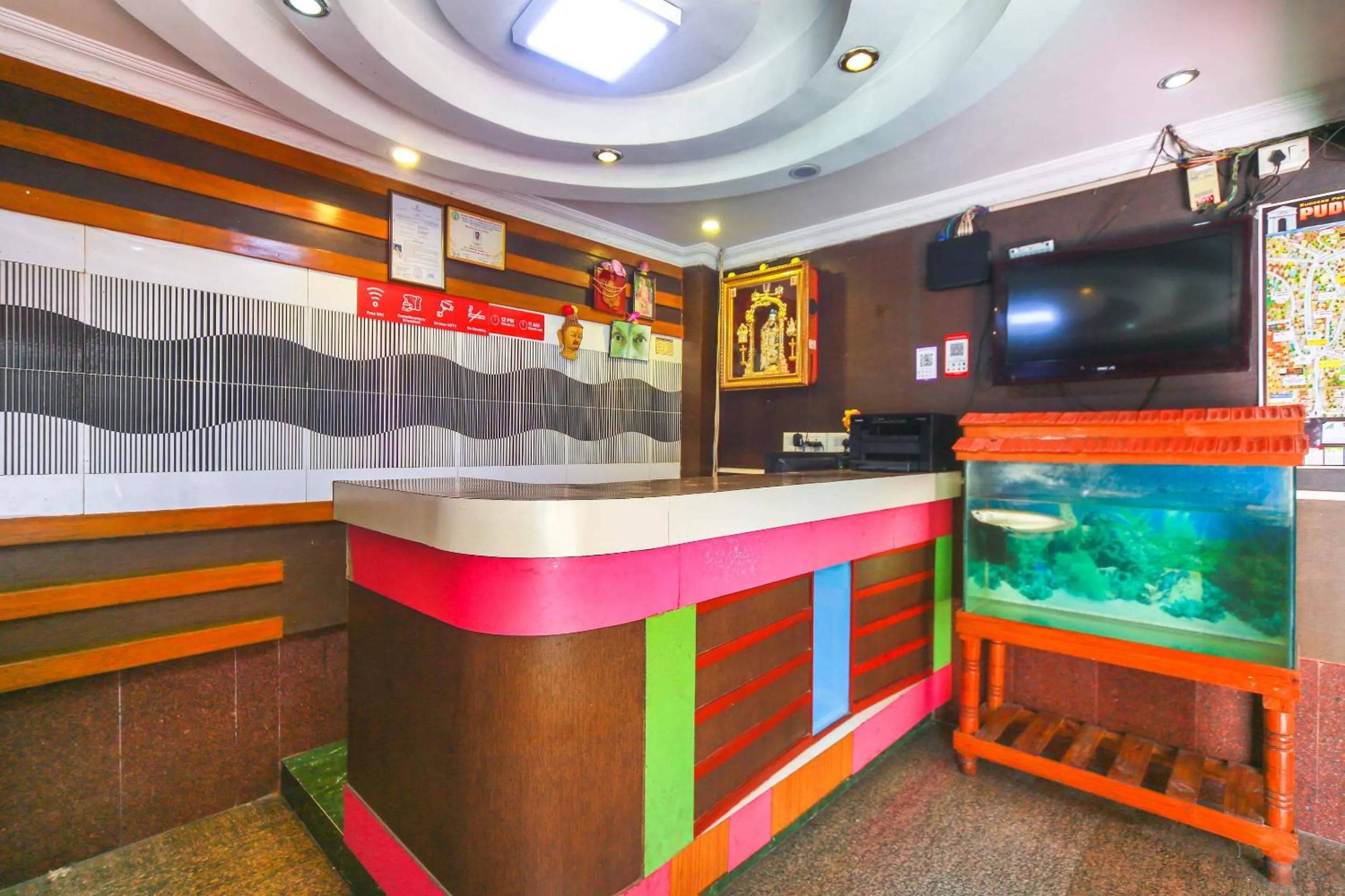 Hotel O Gnana S.R.M Residency