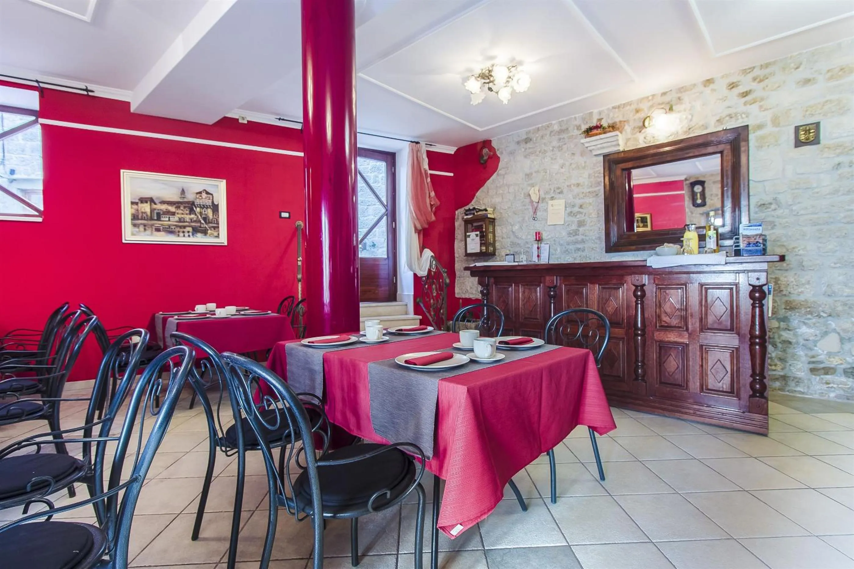 Dining area in Palace Derossi