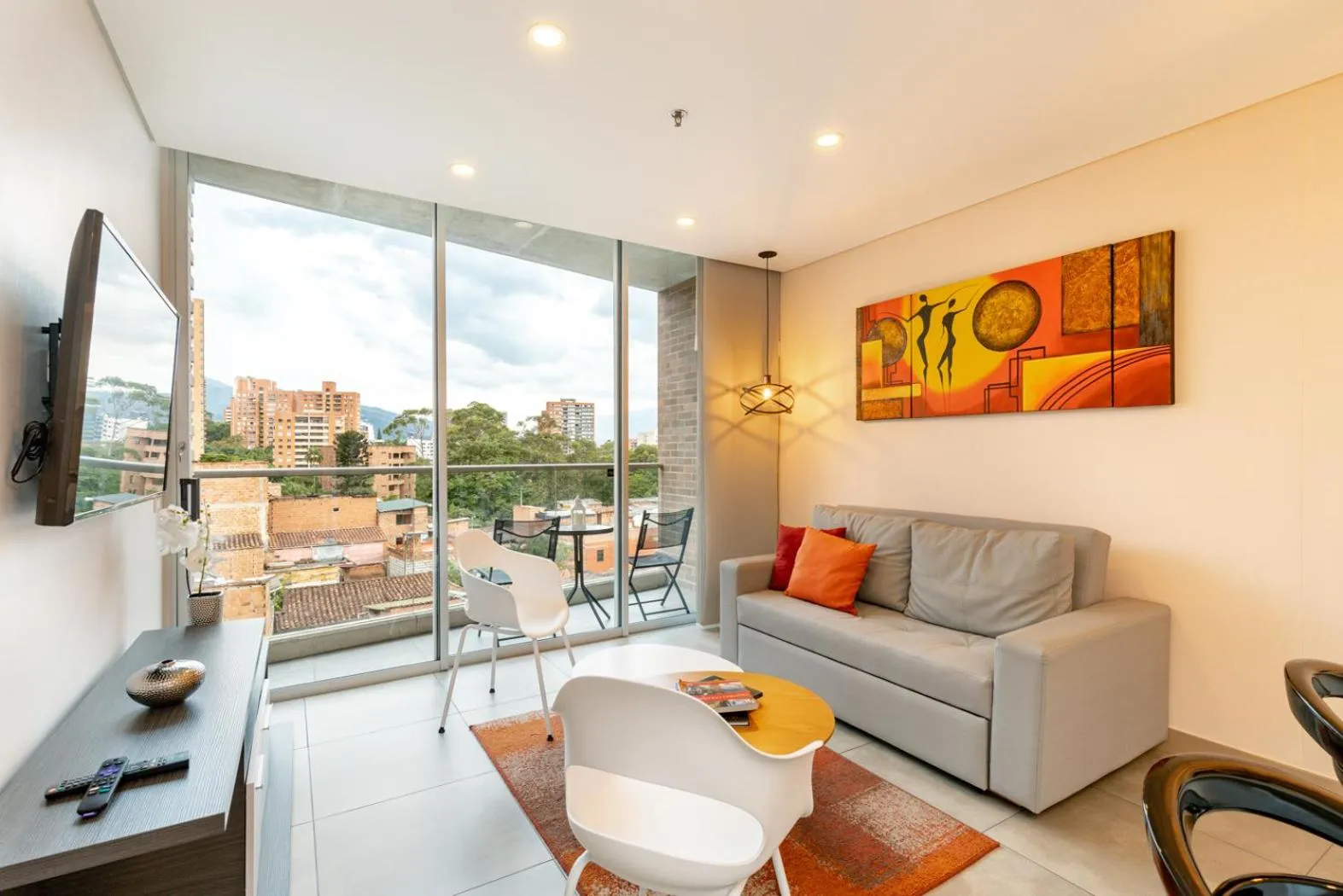 TV and multimedia in Soul Lifestyle Hotel