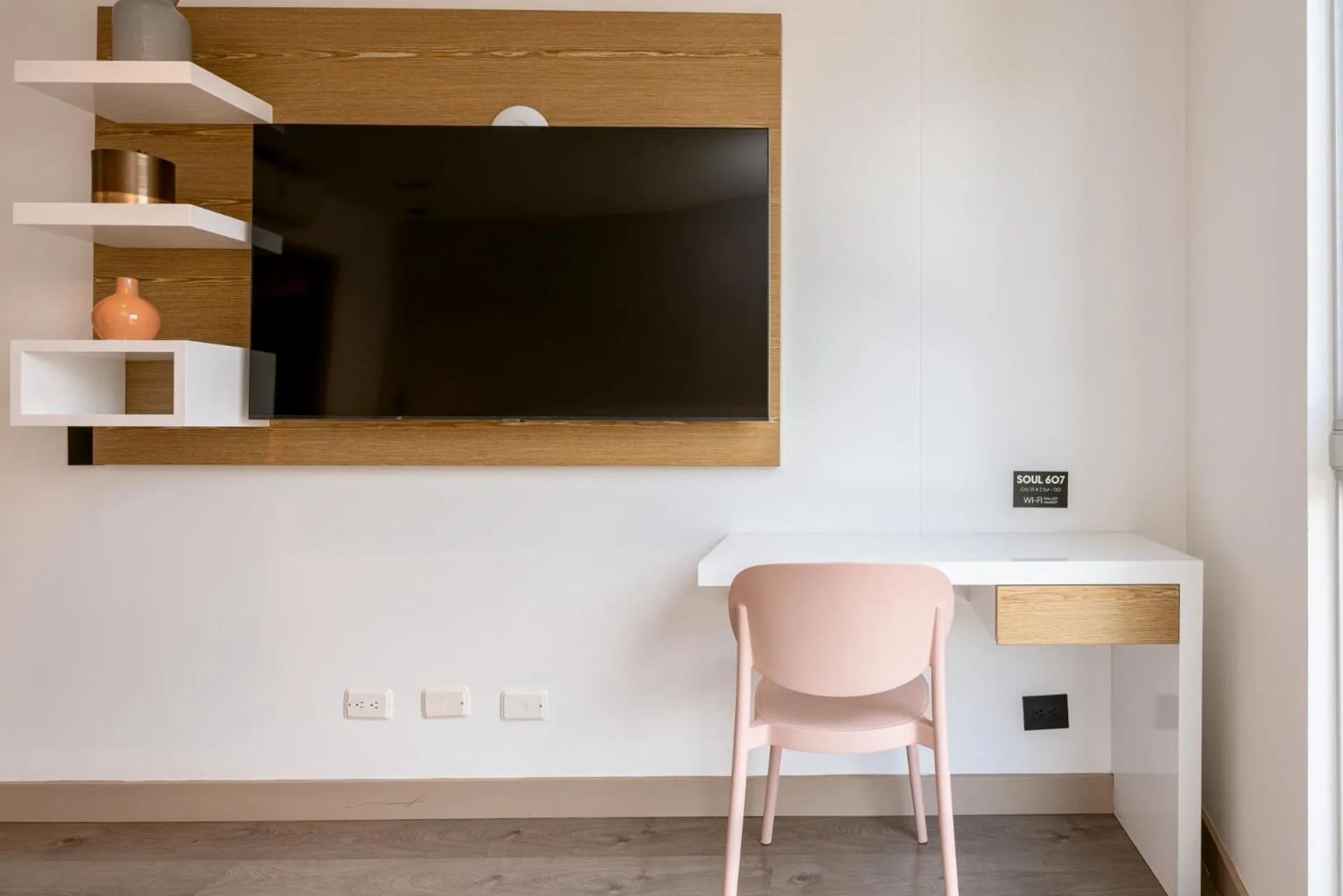 TV and multimedia in Soul Lifestyle Hotel