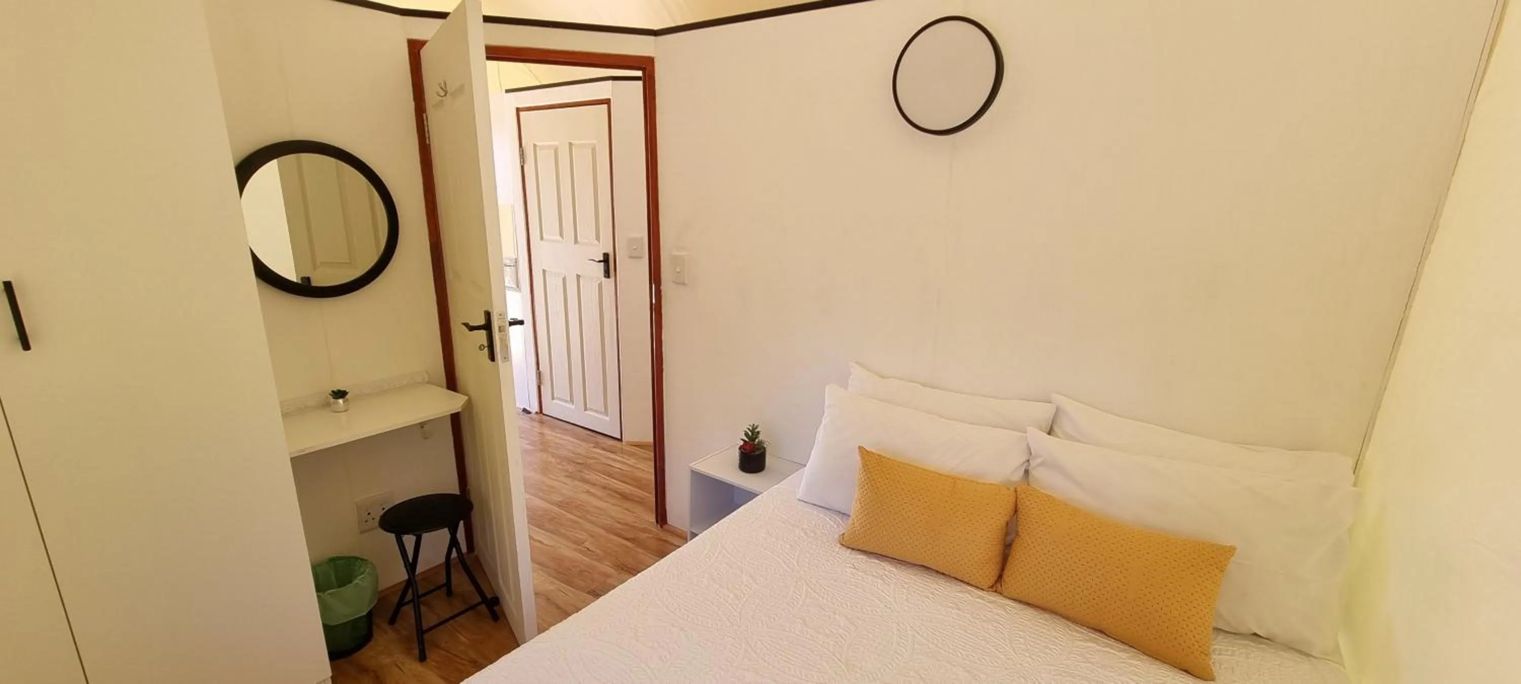 Bedroom, Bed in Zonnevanger Guesthouse