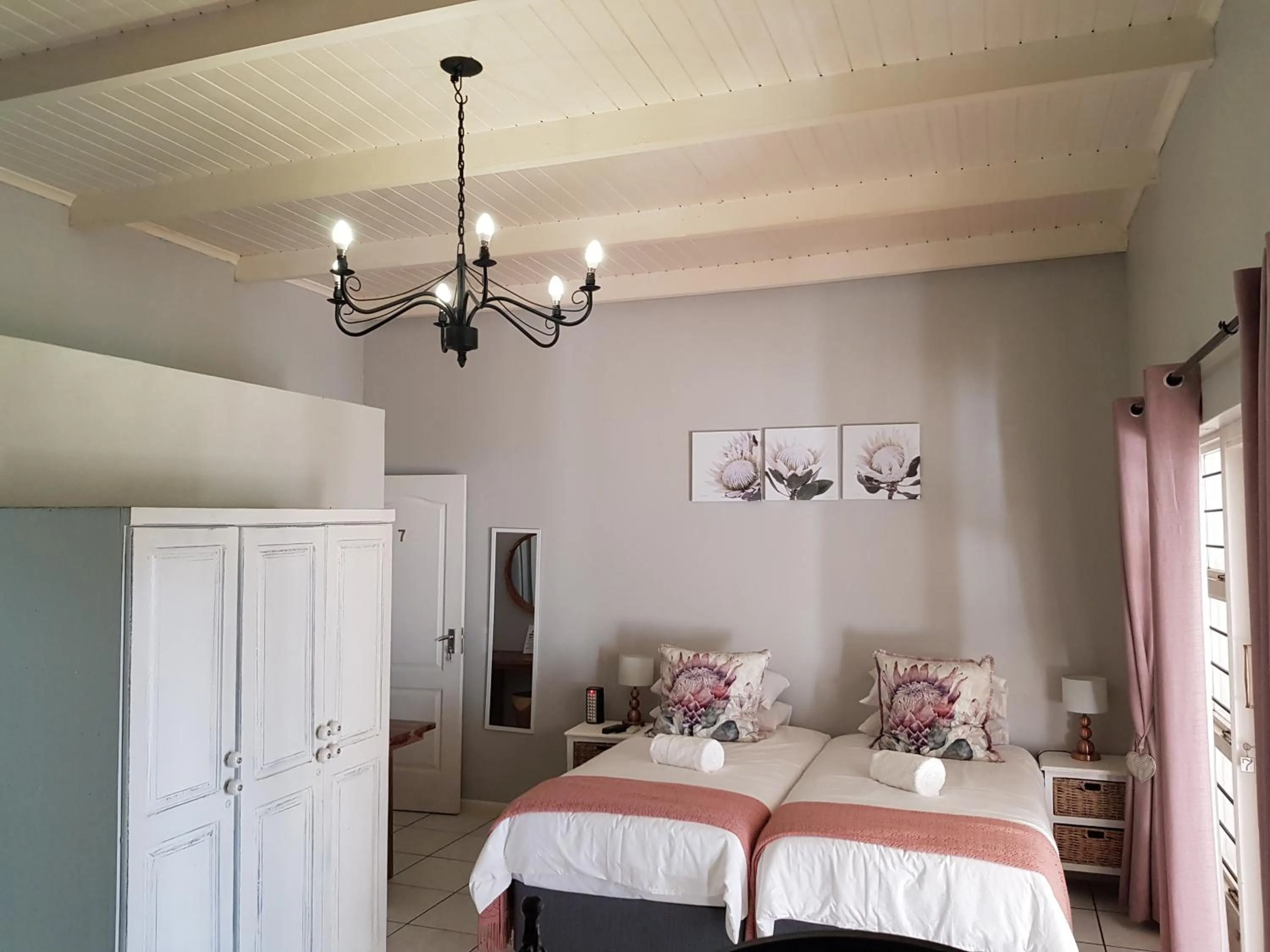 Bedroom, Bed in Zonnevanger Guesthouse