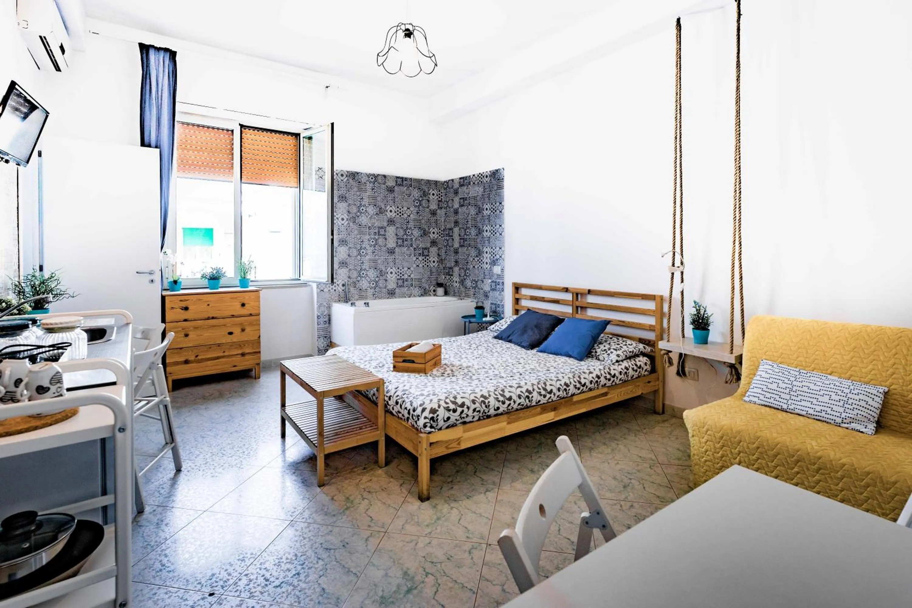 Photo of the whole room, Bed in On the beach Sea-view&Kitchen In Room