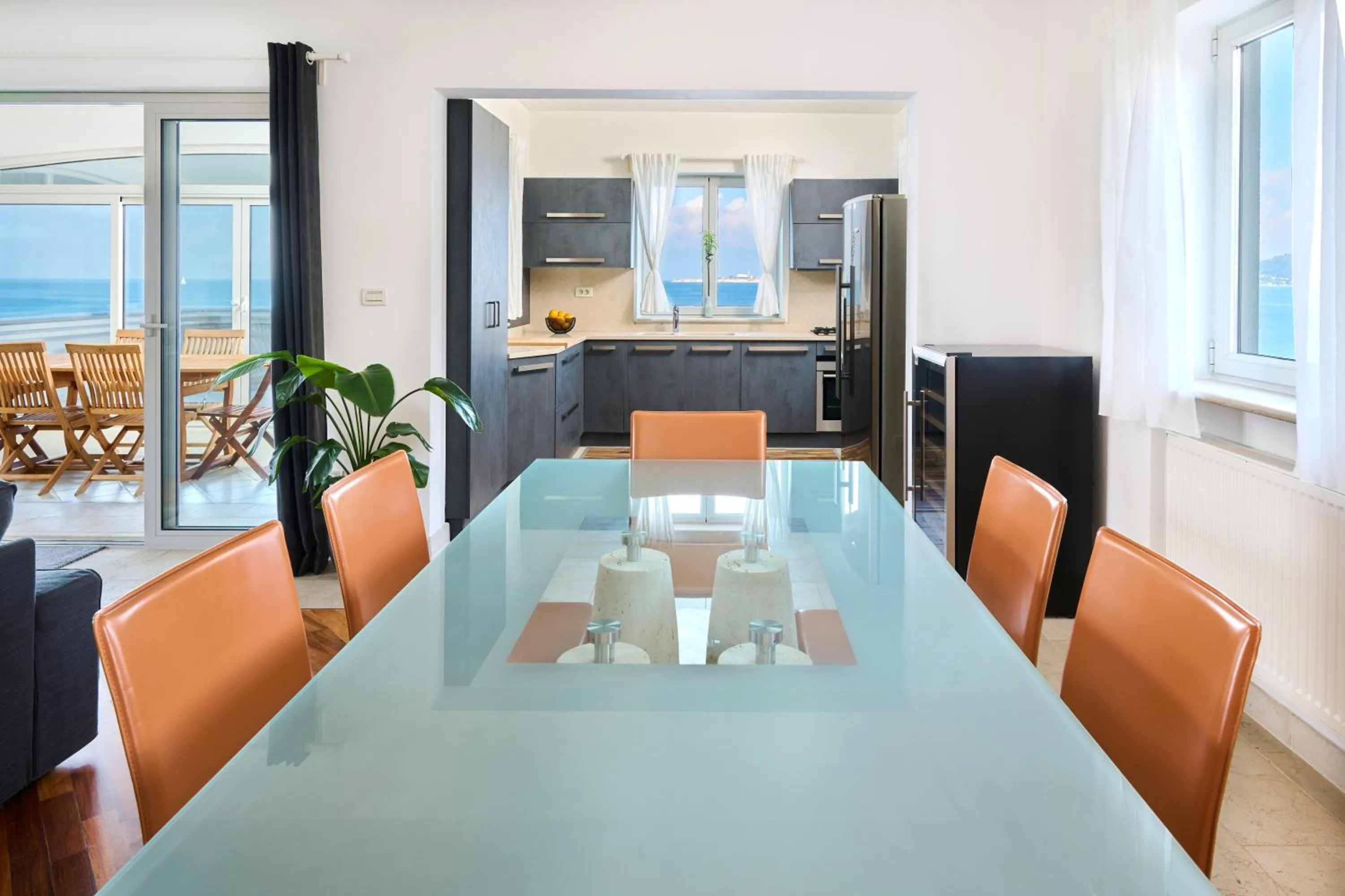 Dining area in Villa Sarah