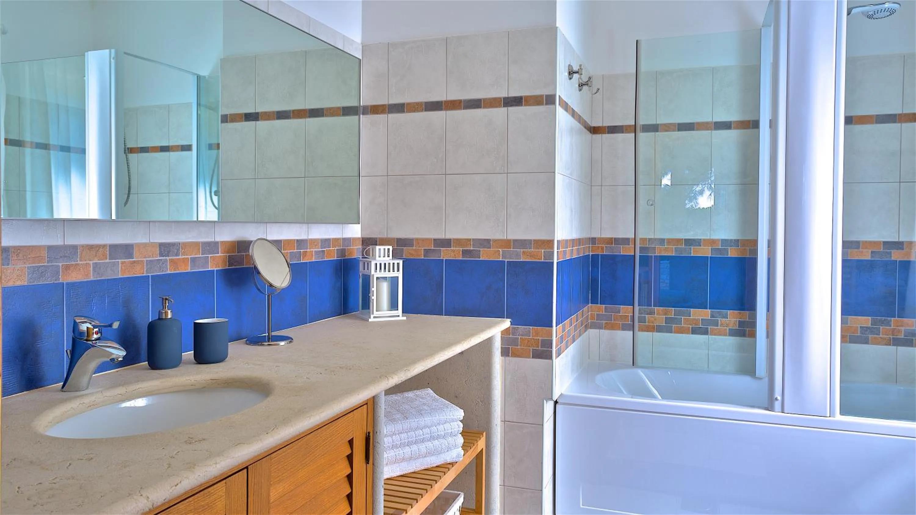 Shower in Villa Sarah