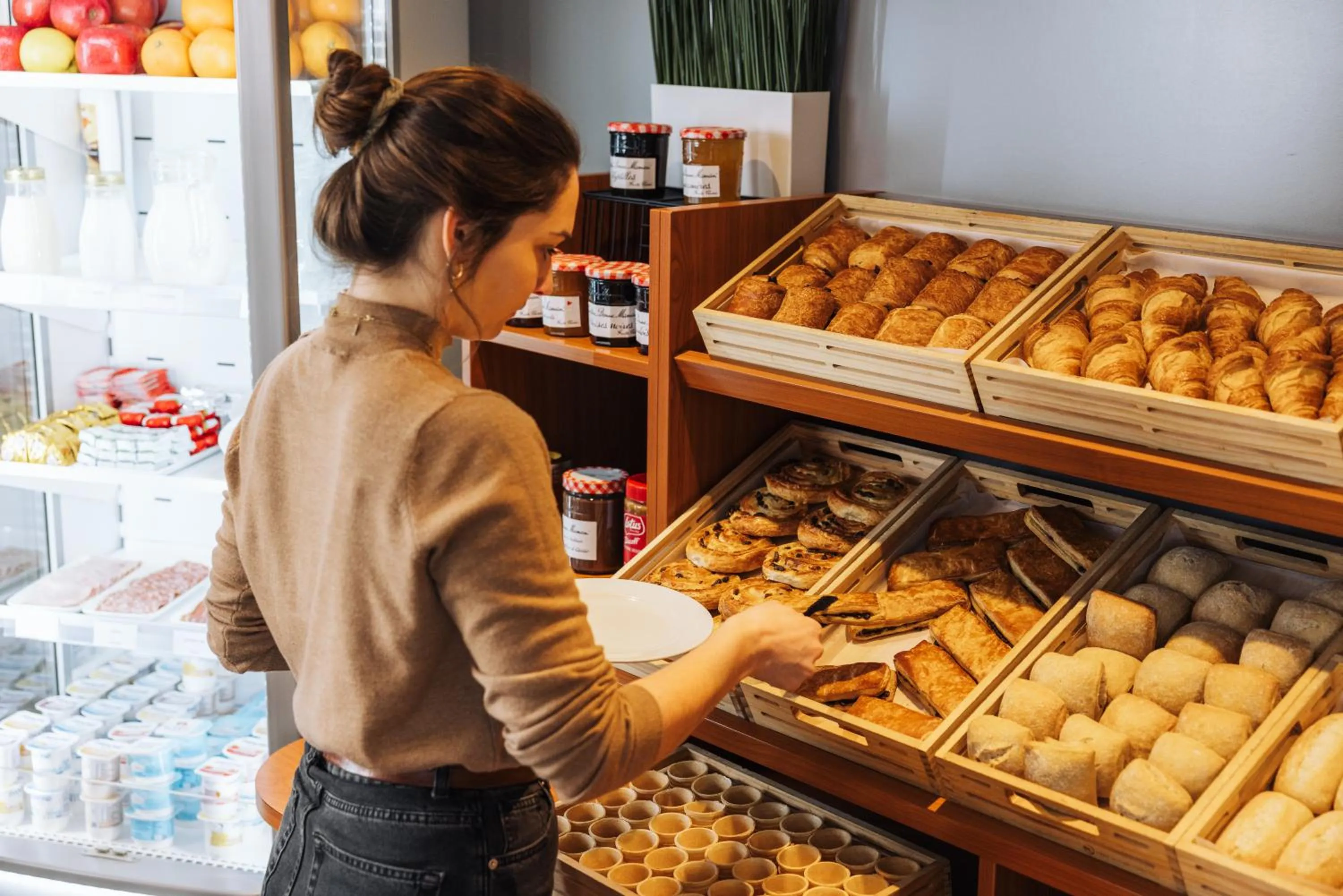 Restaurant/places to eat in Hotel Chagnot