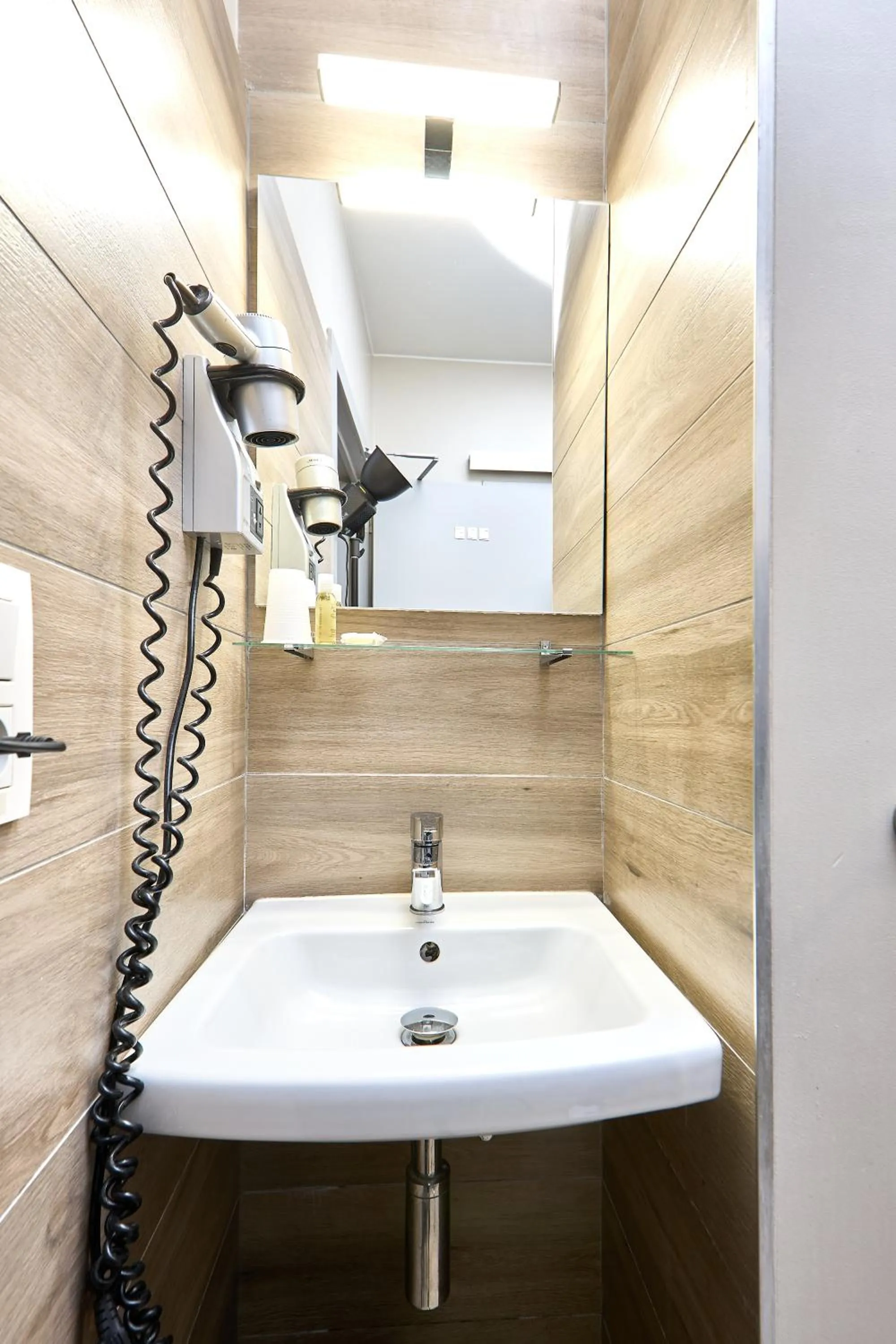 Photo of the whole room in Hotel City Center