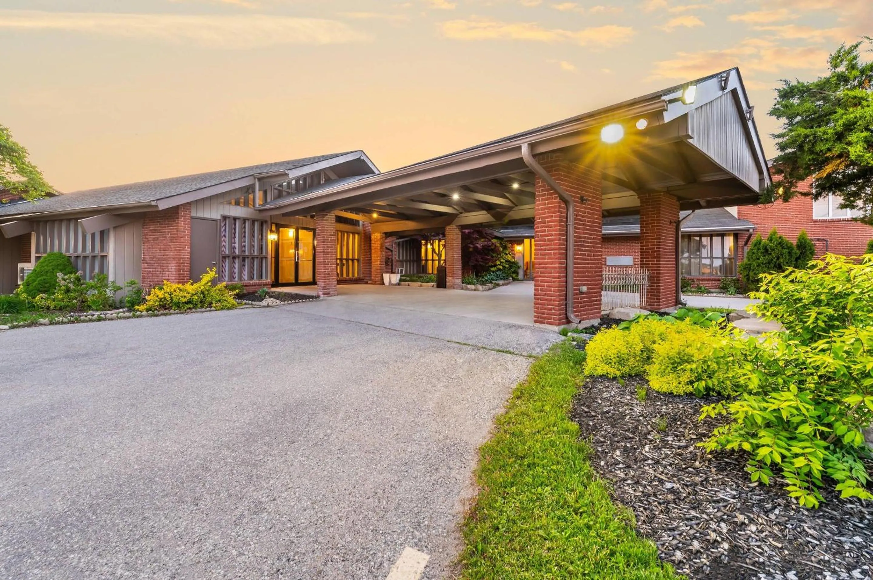 Property building in Rodeway Inn Festival