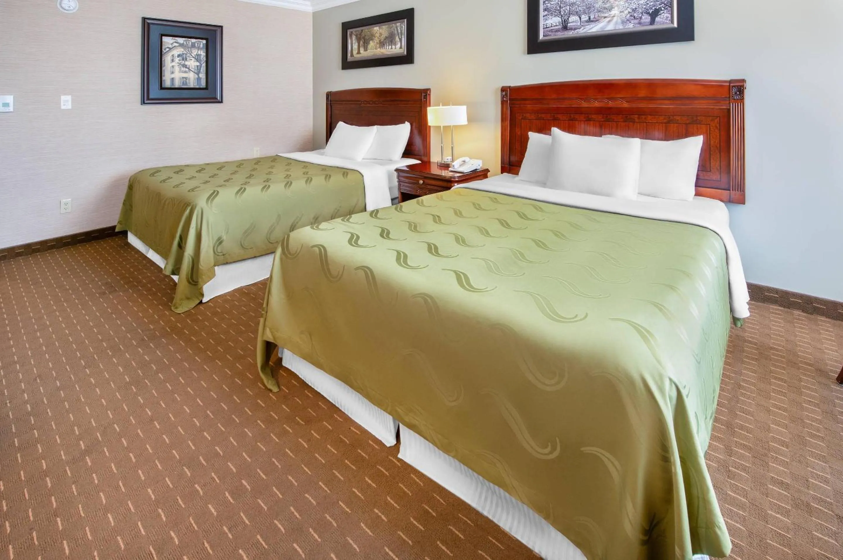 Bedroom, Bed in Rodeway Inn Festival