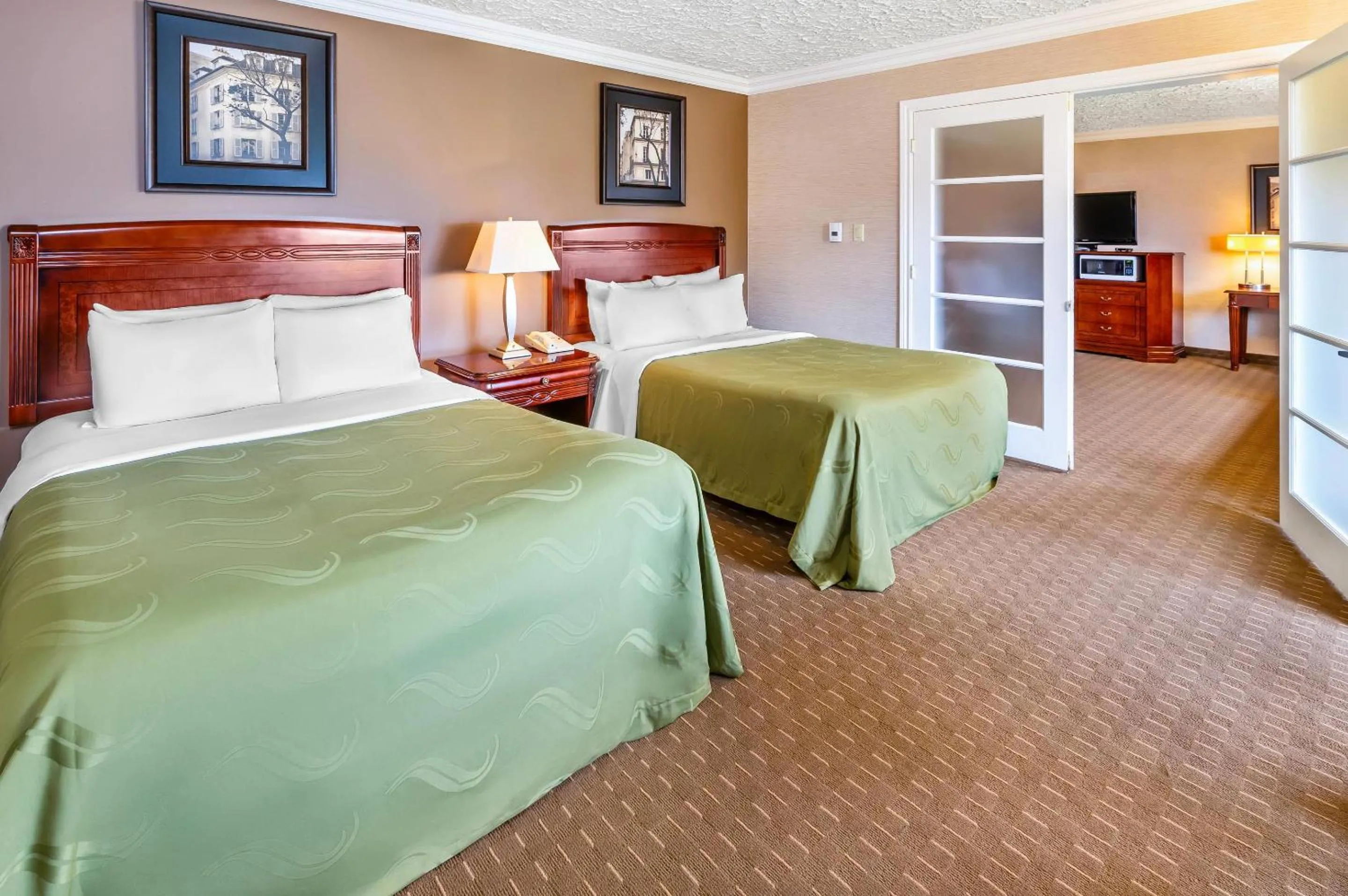 Bedroom, Bed in Rodeway Inn Festival