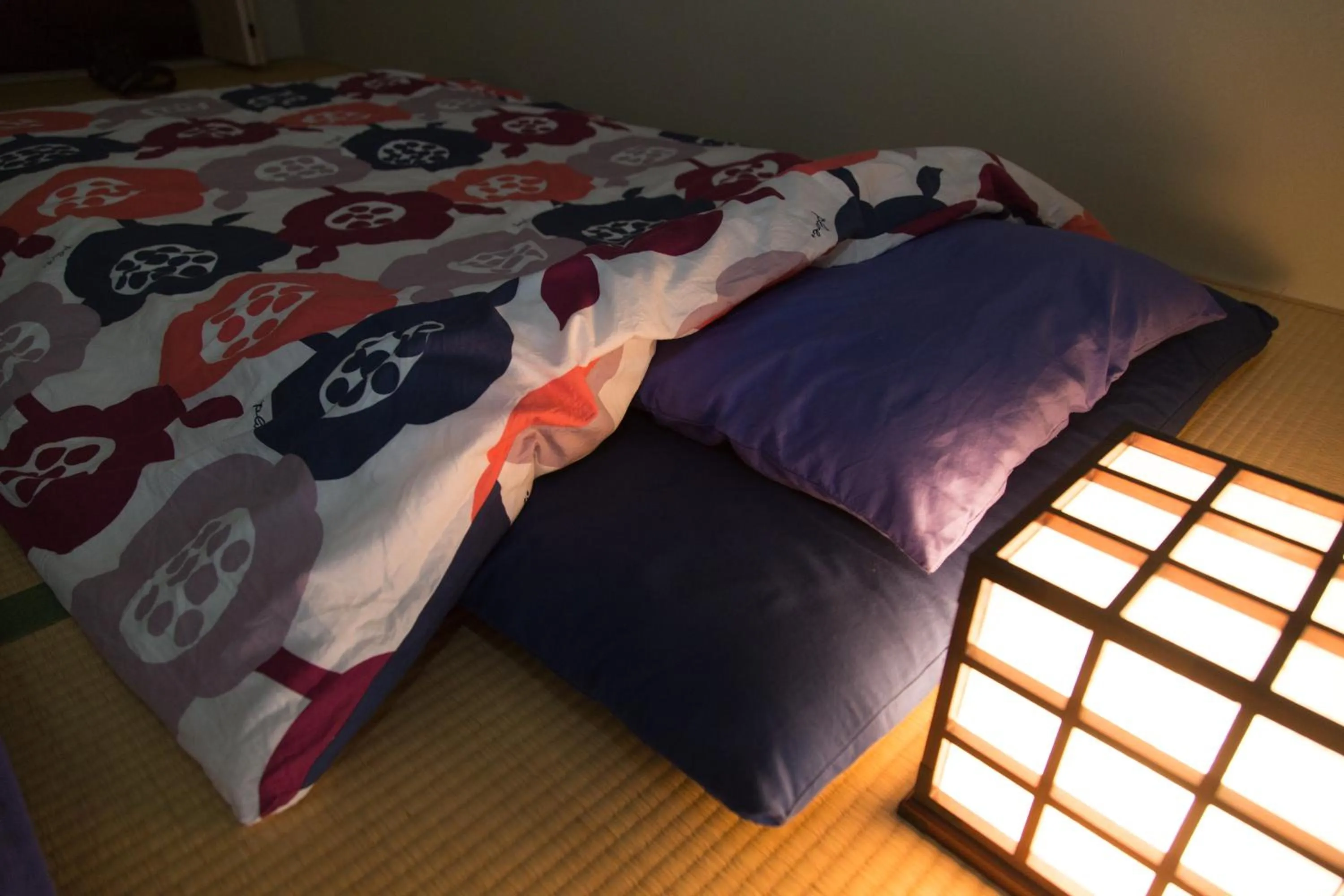 Bed in Yadocafe Chelsea's Rainbow B&B