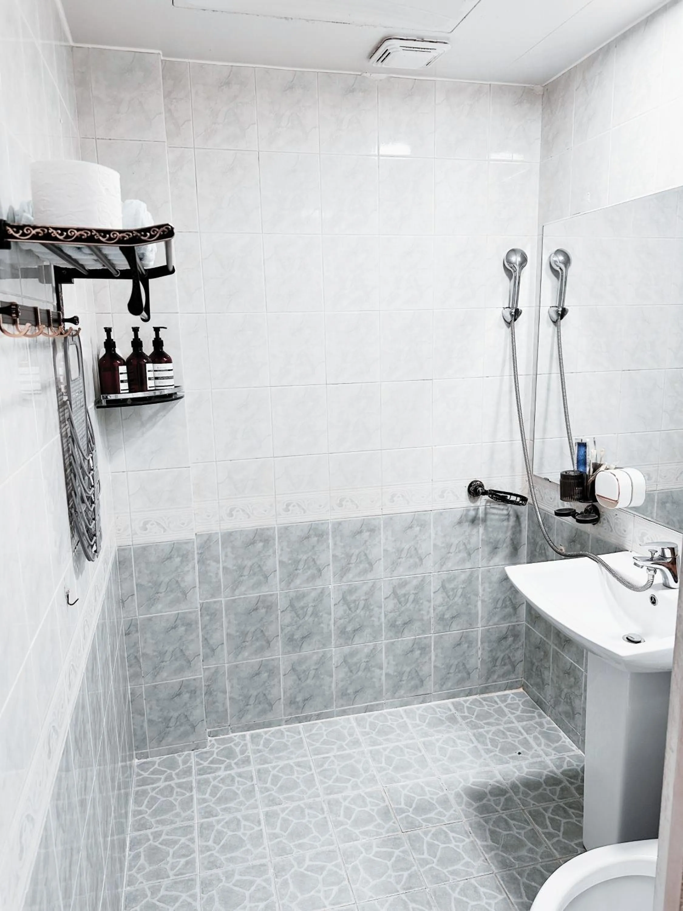 Daegu Dongseongro Gyeong`s Hostel