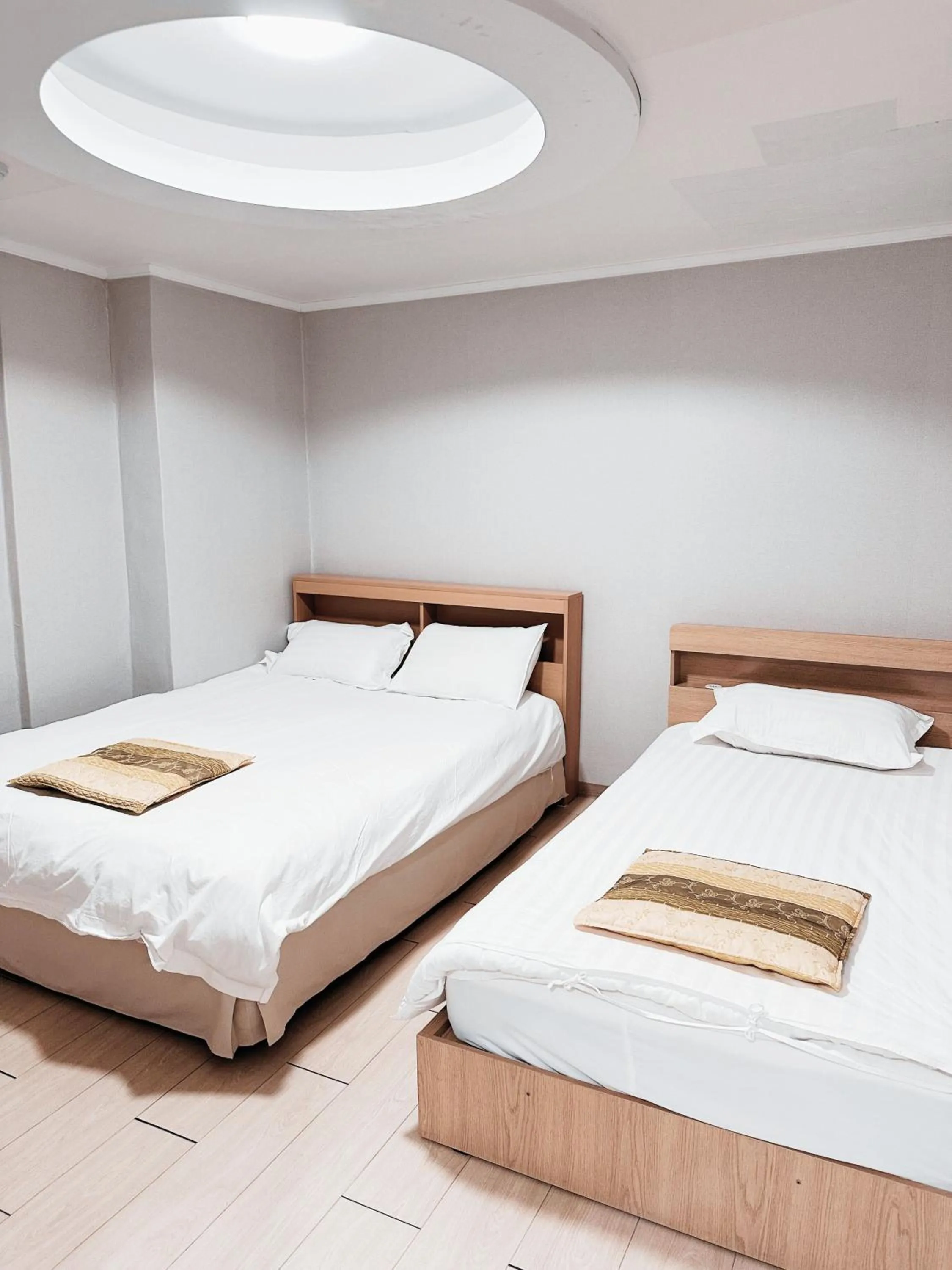 Bed in Daegu Dongseongro Gyeong`s Hostel