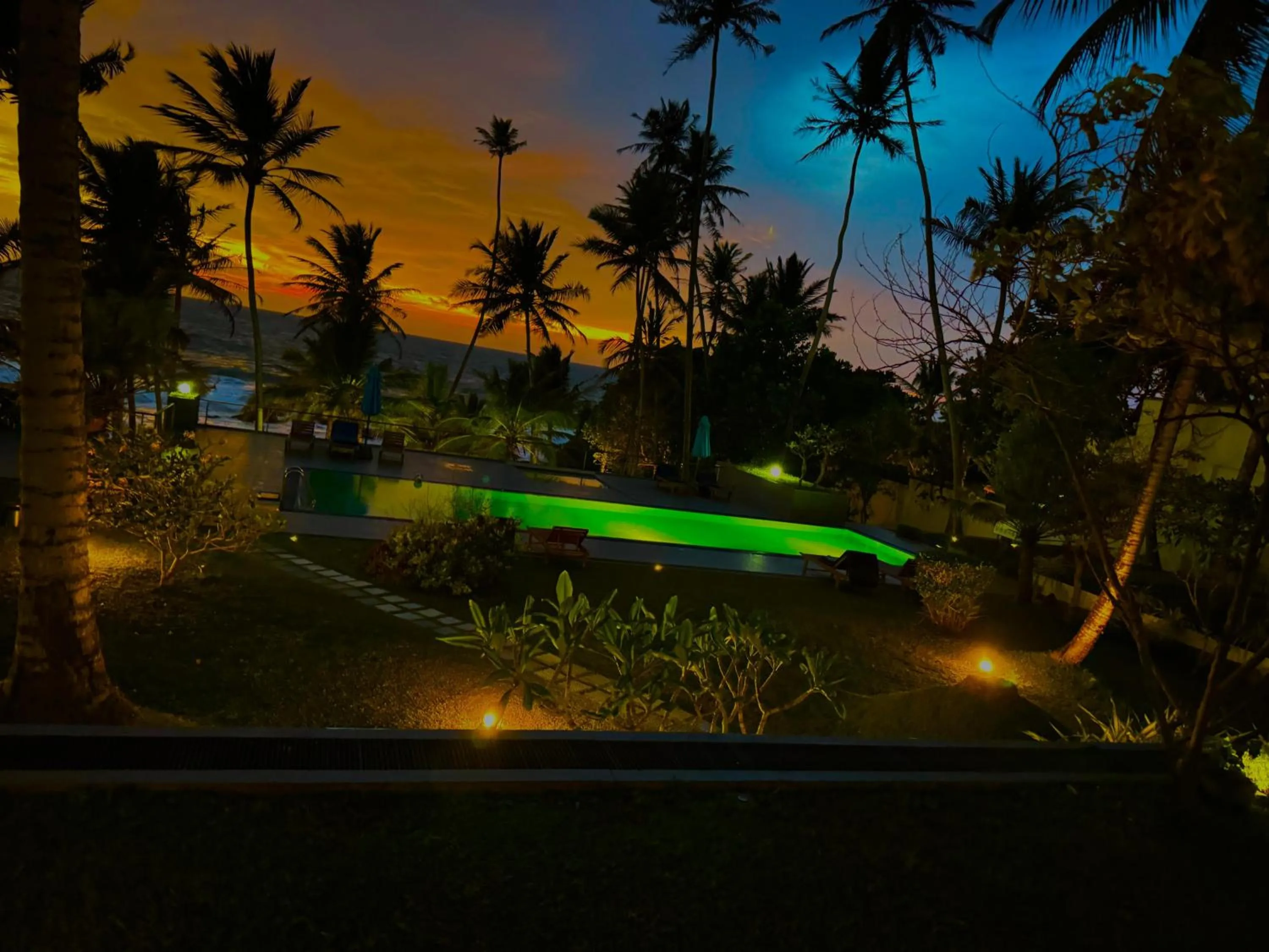 Evening entertainment in R Degrees Boutique Hotel & Spa