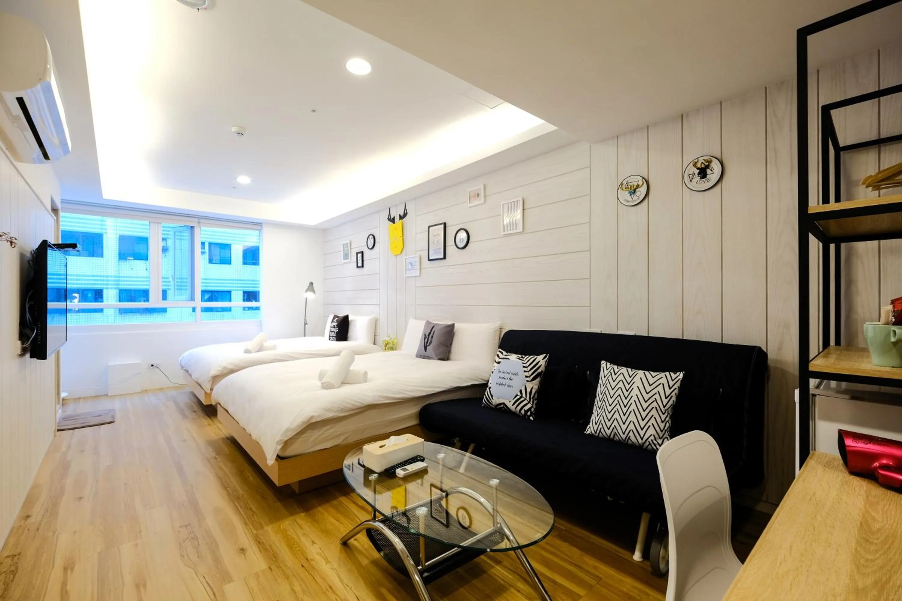 Bed in Color Fun inn