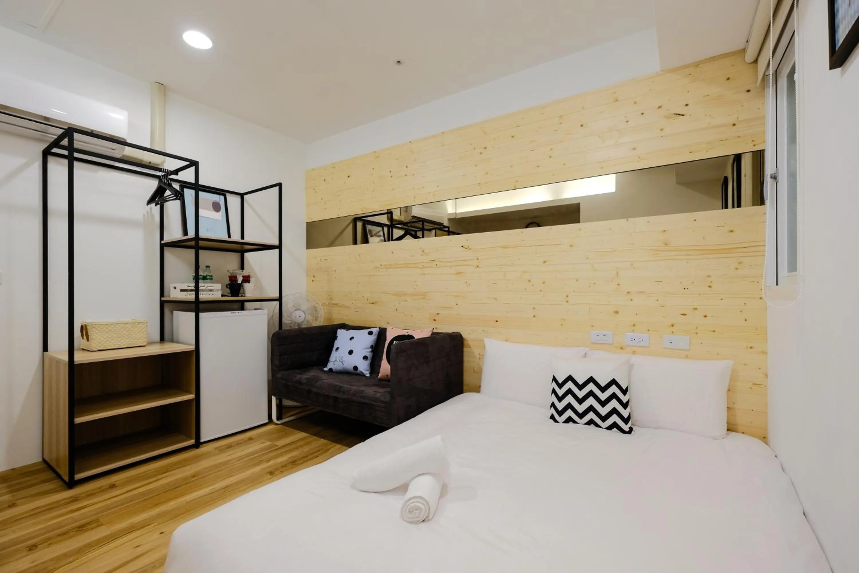 Bed in Color Fun inn