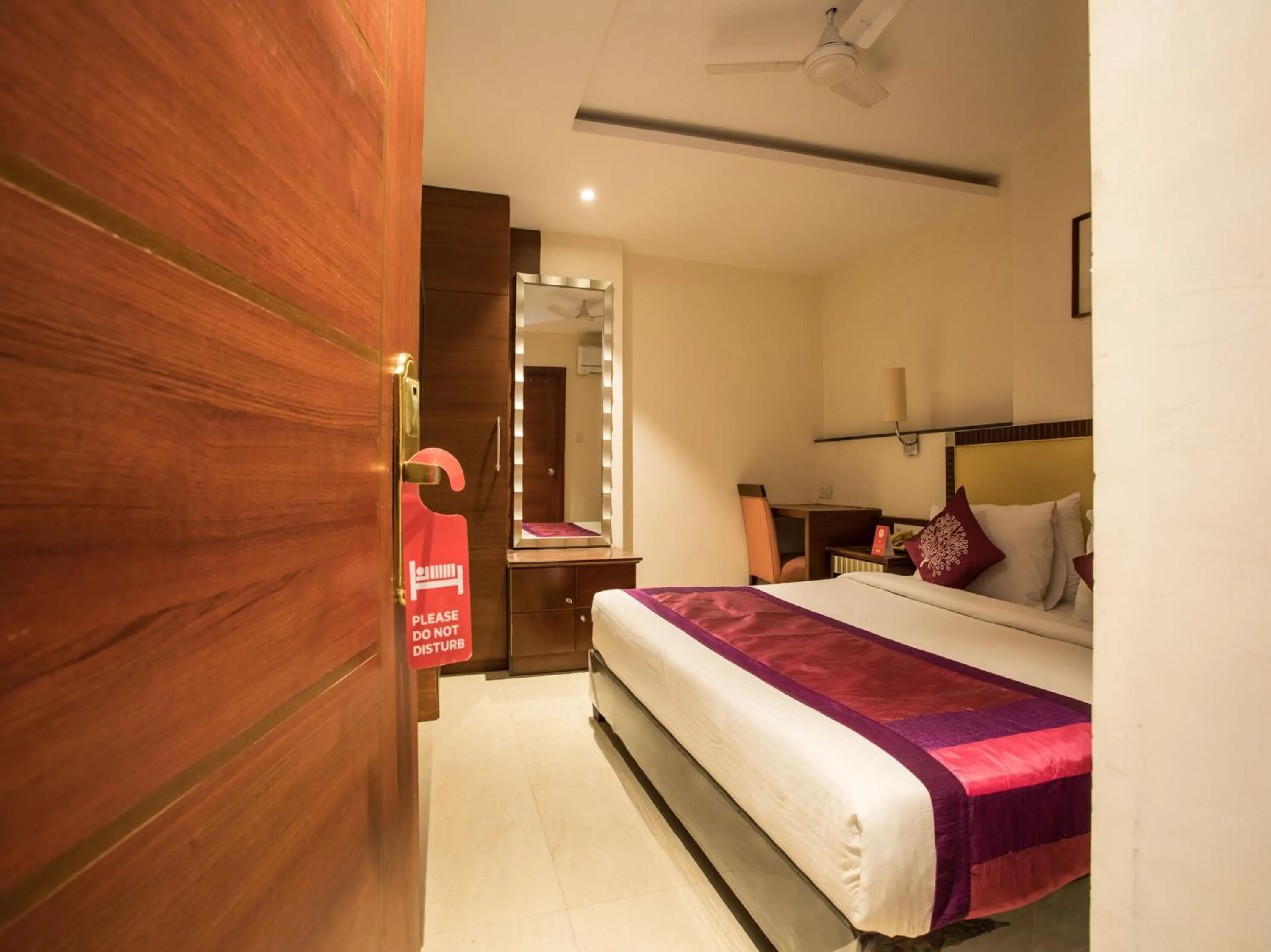 Bedroom, Bed in Hotel Nandi