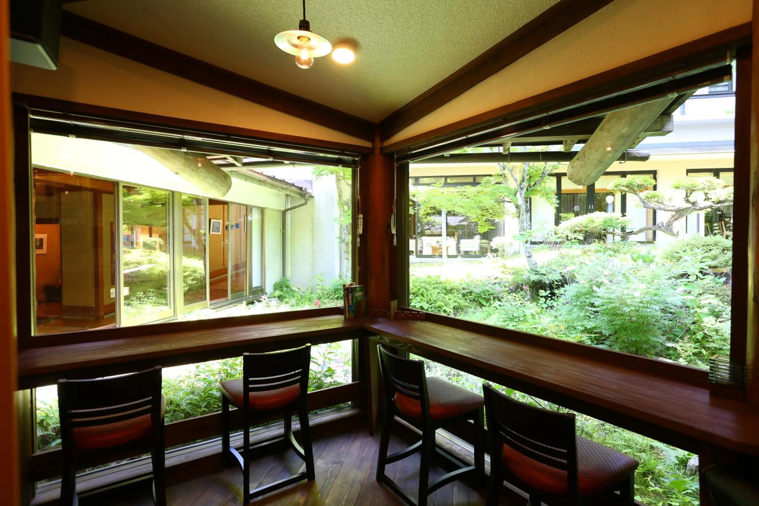 Garden view in Nukumorino-yado Komanoyu