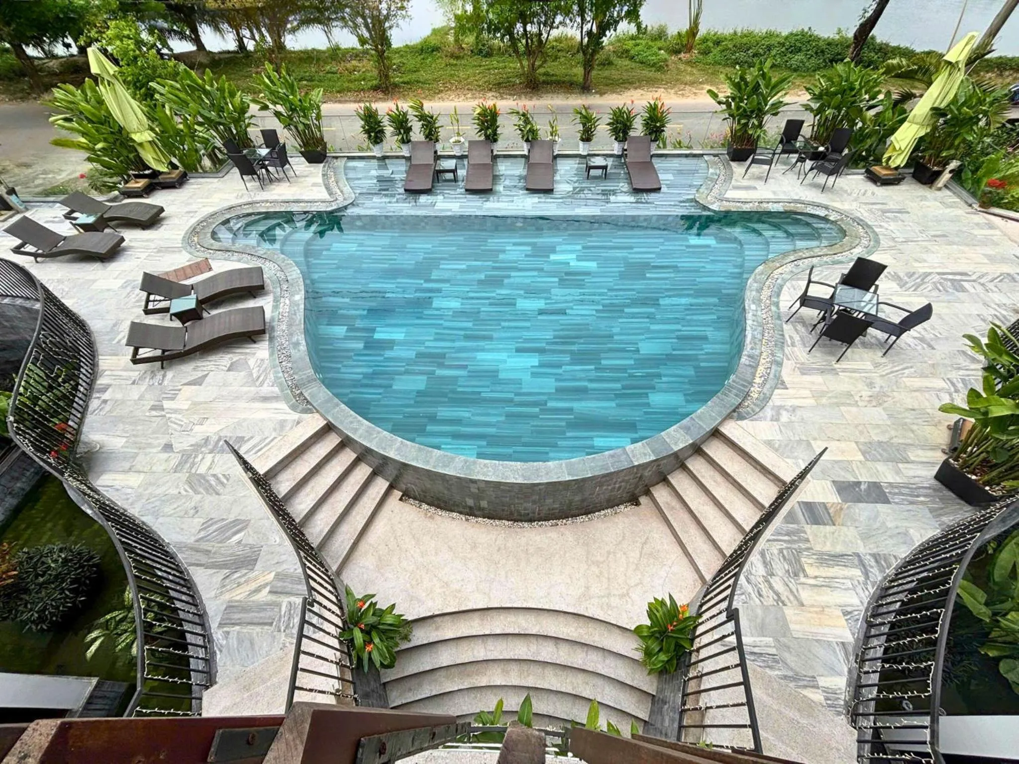 Swimming pool in Elites Riverside Hotel & Spa Hoi An