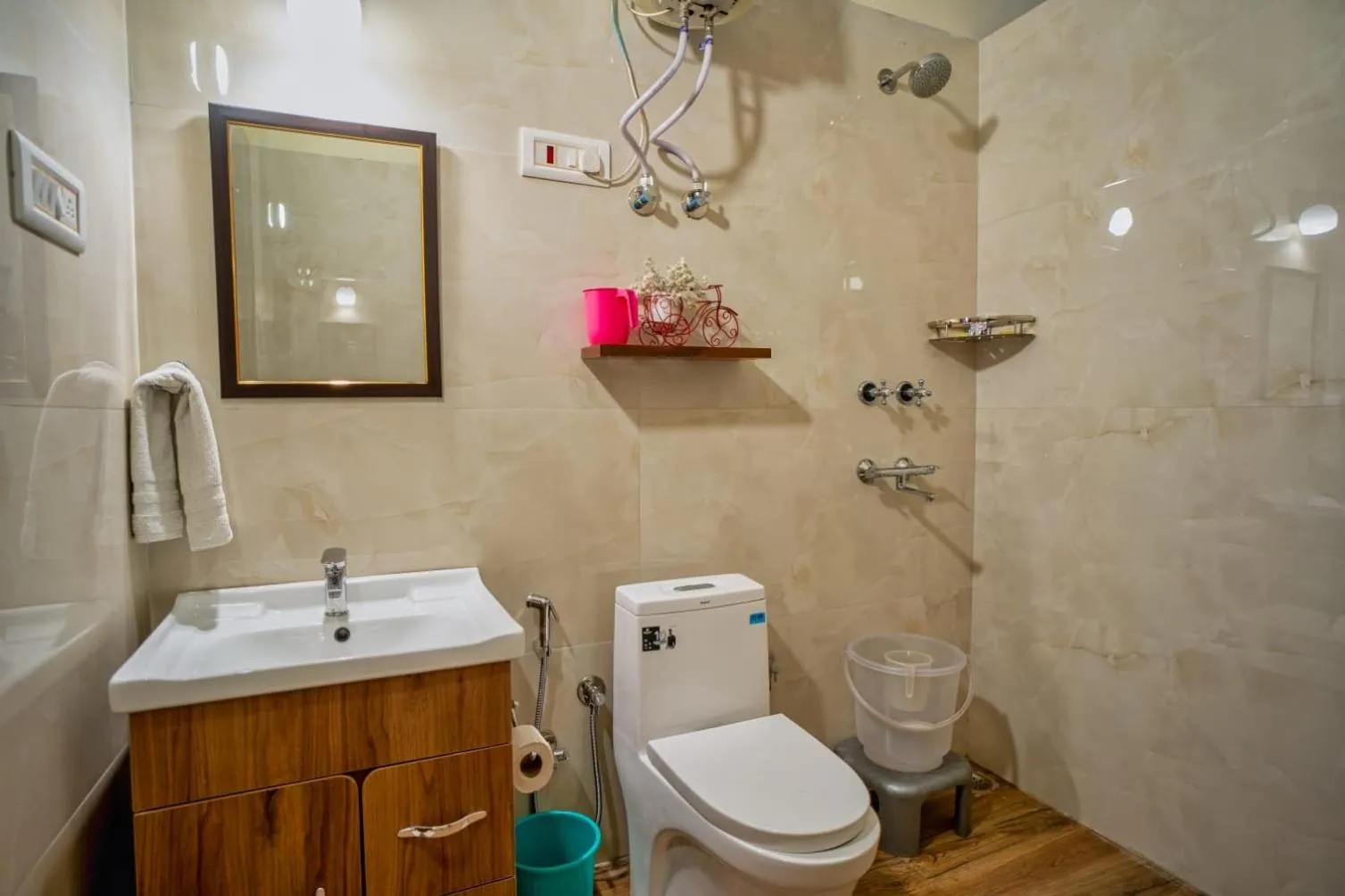 Bathroom in The Hive Cottage By Royal Collection Hotels