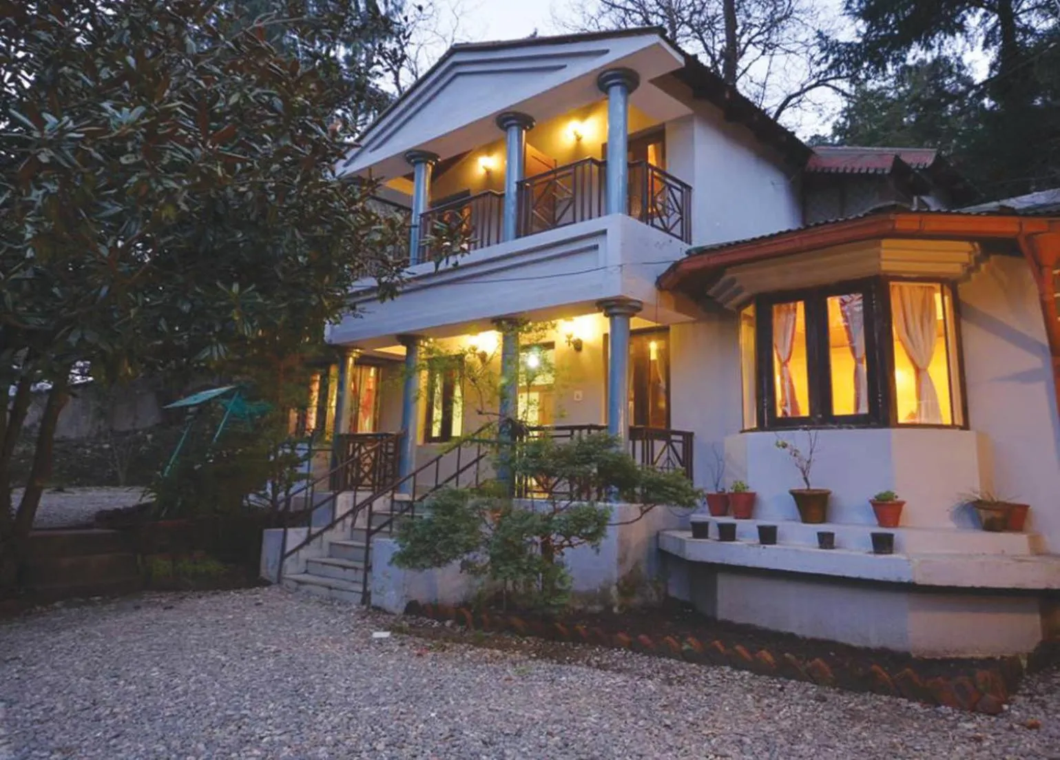 Garden in The Hive Cottage By Royal Collection Hotels