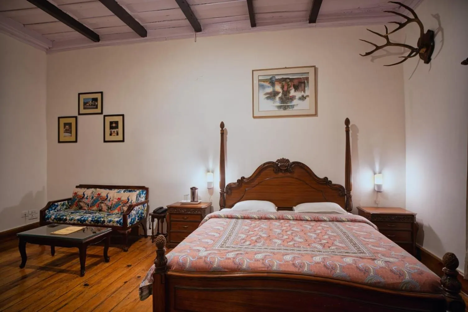 Photo of the whole room, Bed in The Hive Cottage By Royal Collection Hotels