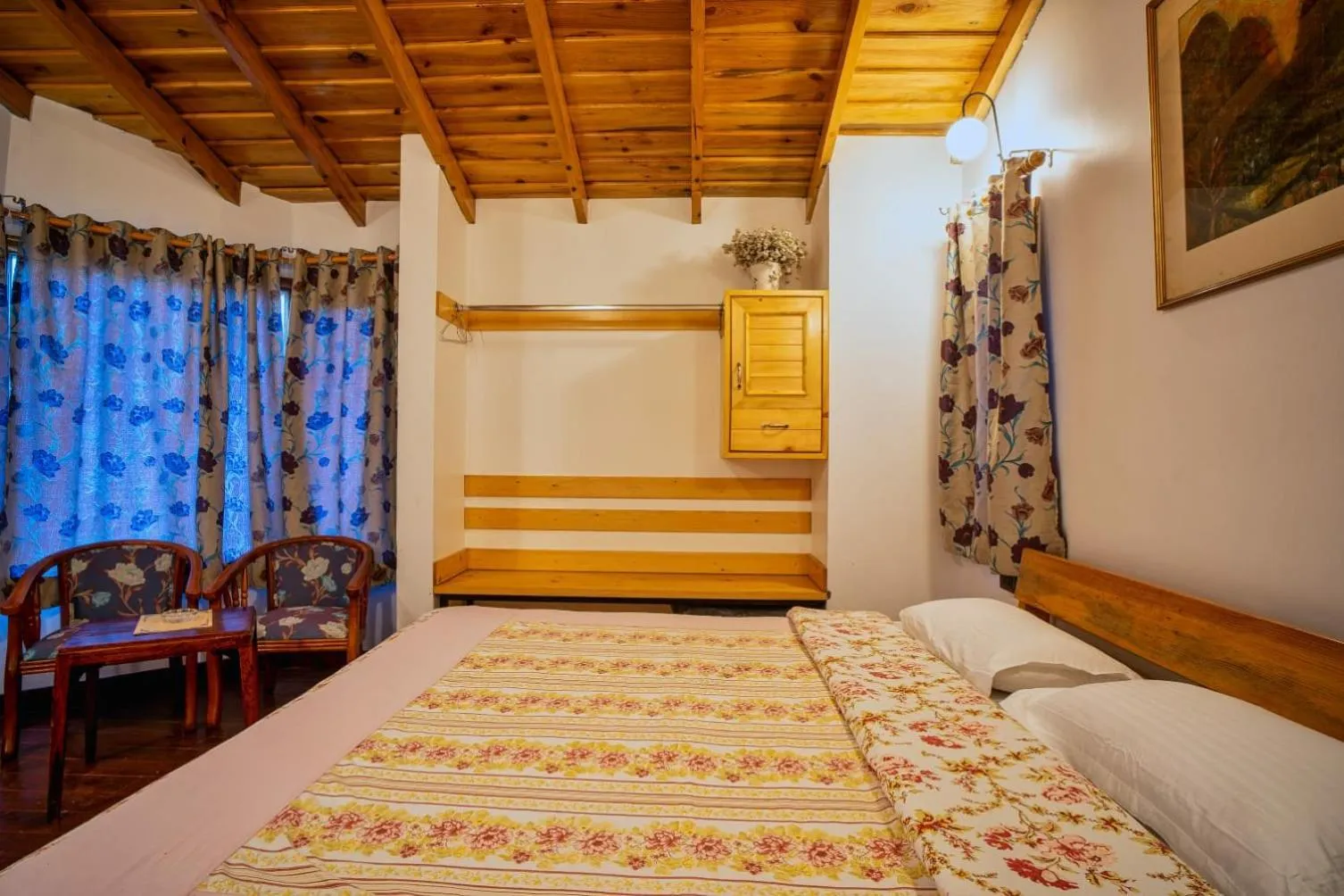 Bedroom, Bed in The Hive Cottage By Royal Collection Hotels