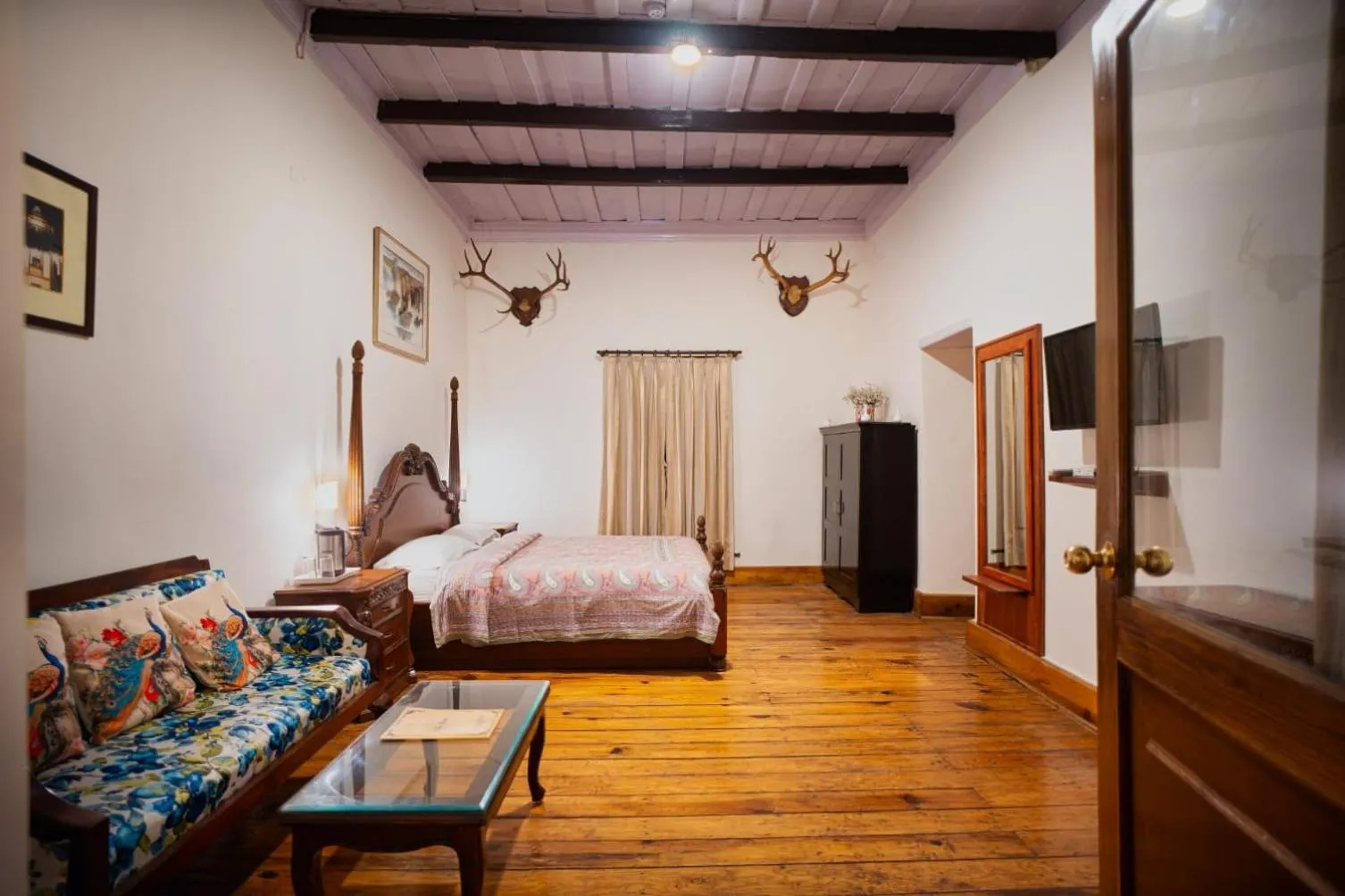 Photo of the whole room, Bed in The Hive Cottage By Royal Collection Hotels