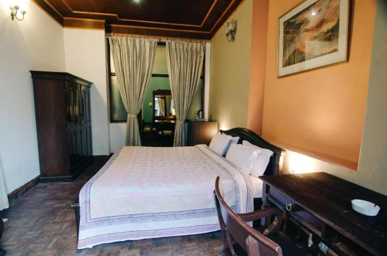 Photo of the whole room, Bed in The Hive Cottage By Royal Collection Hotels