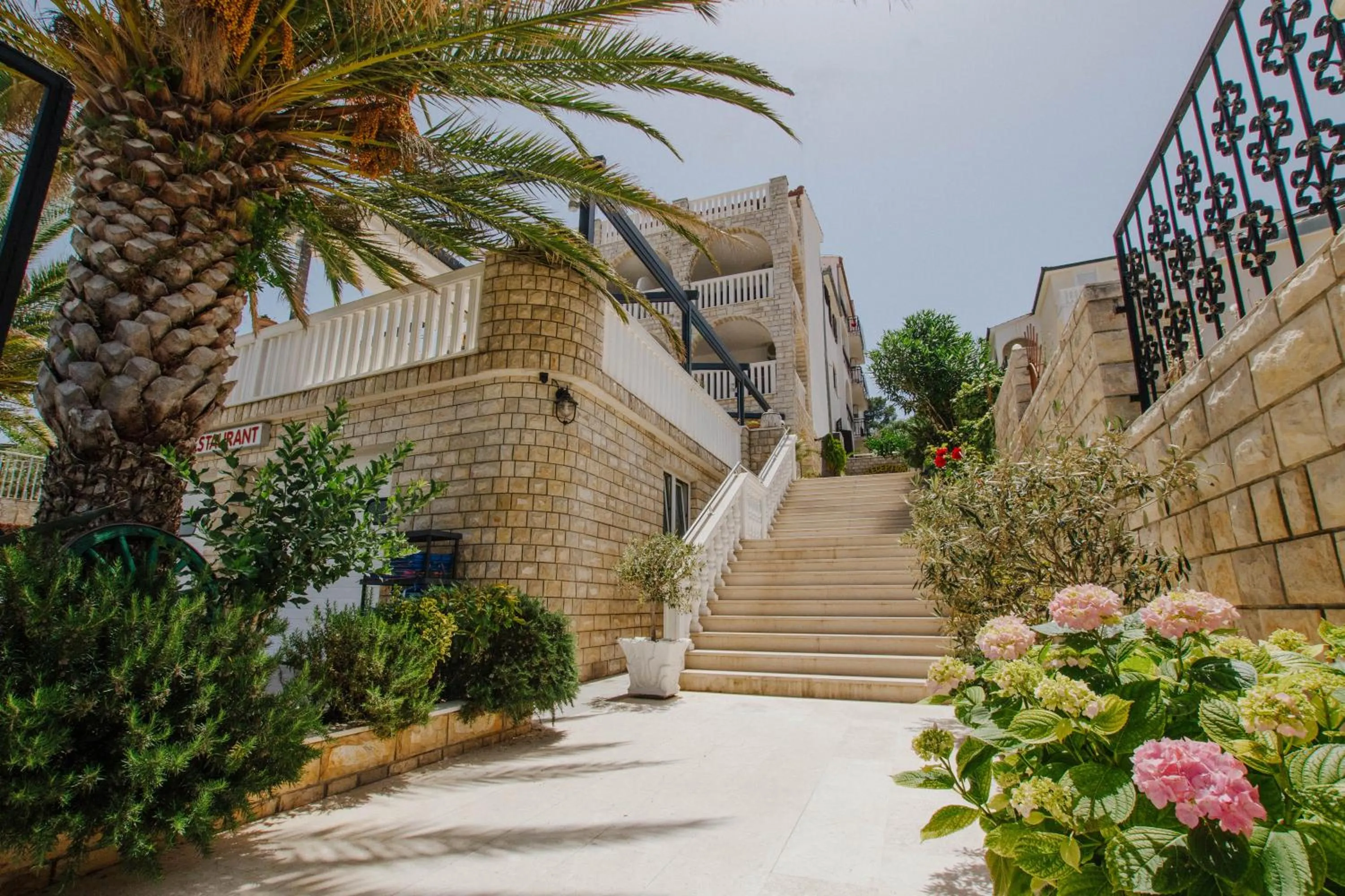 Property building in Hotel Vila Tina