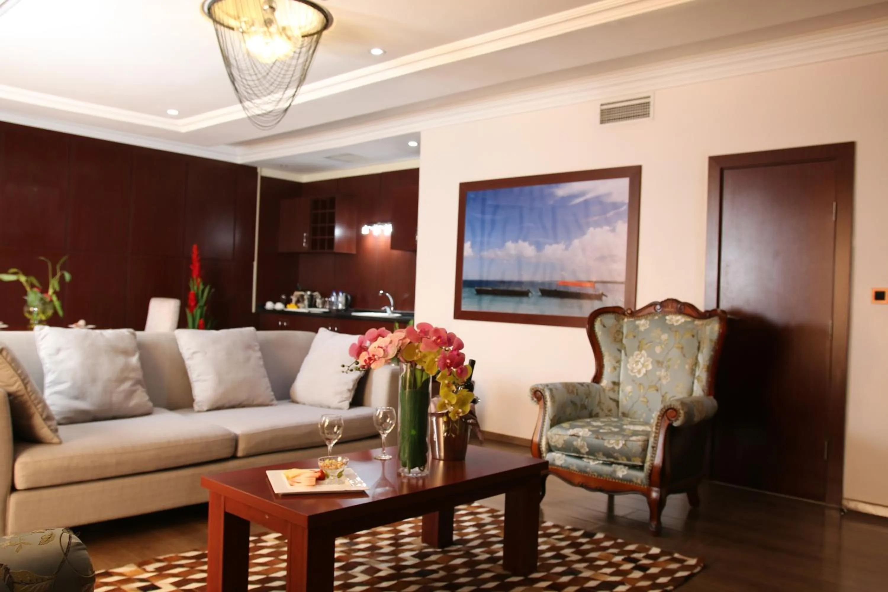 Living room in Grand Pela Hotel & Suites