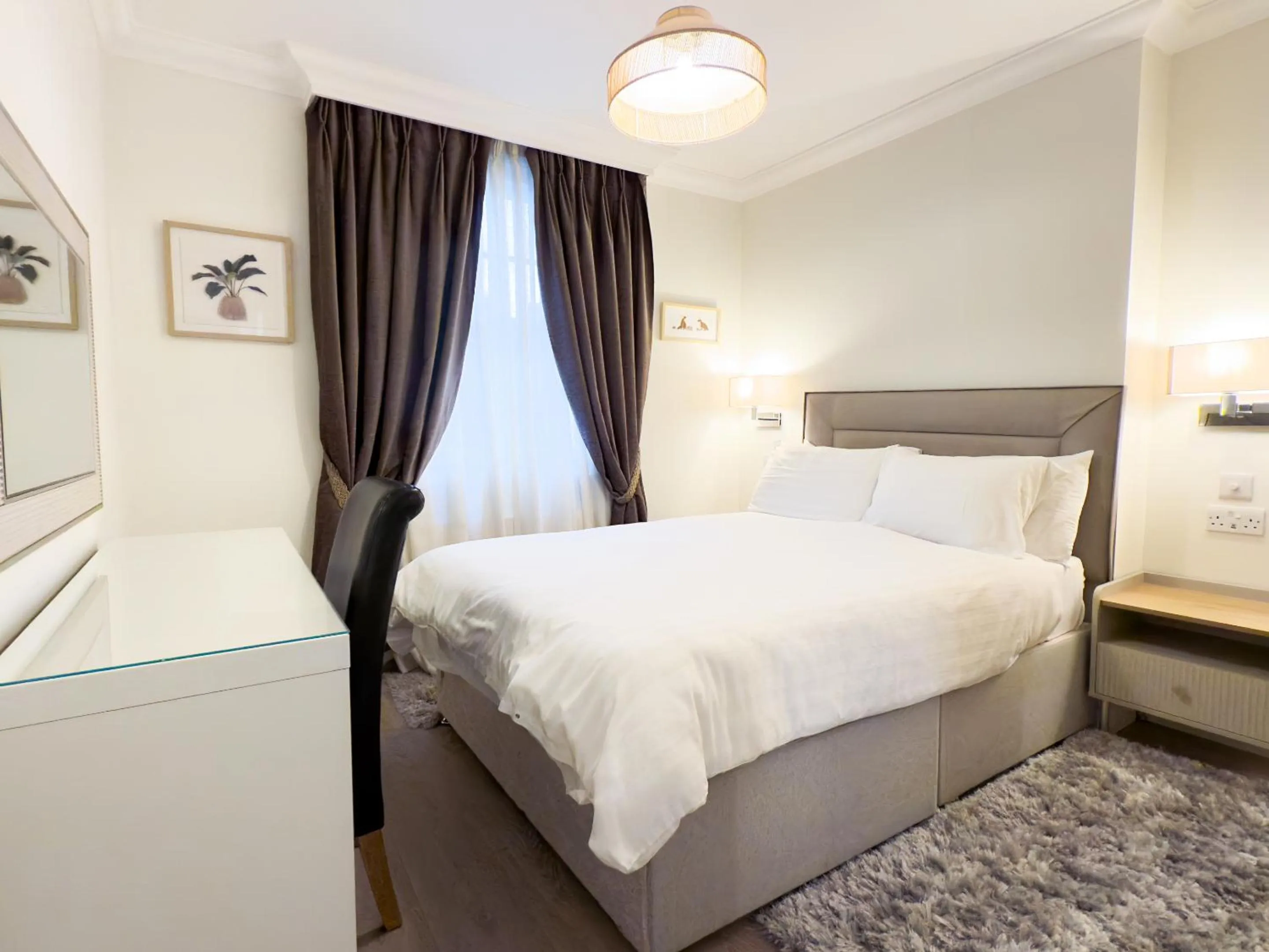 Bedroom, Bed in Marylebone Village Apartments