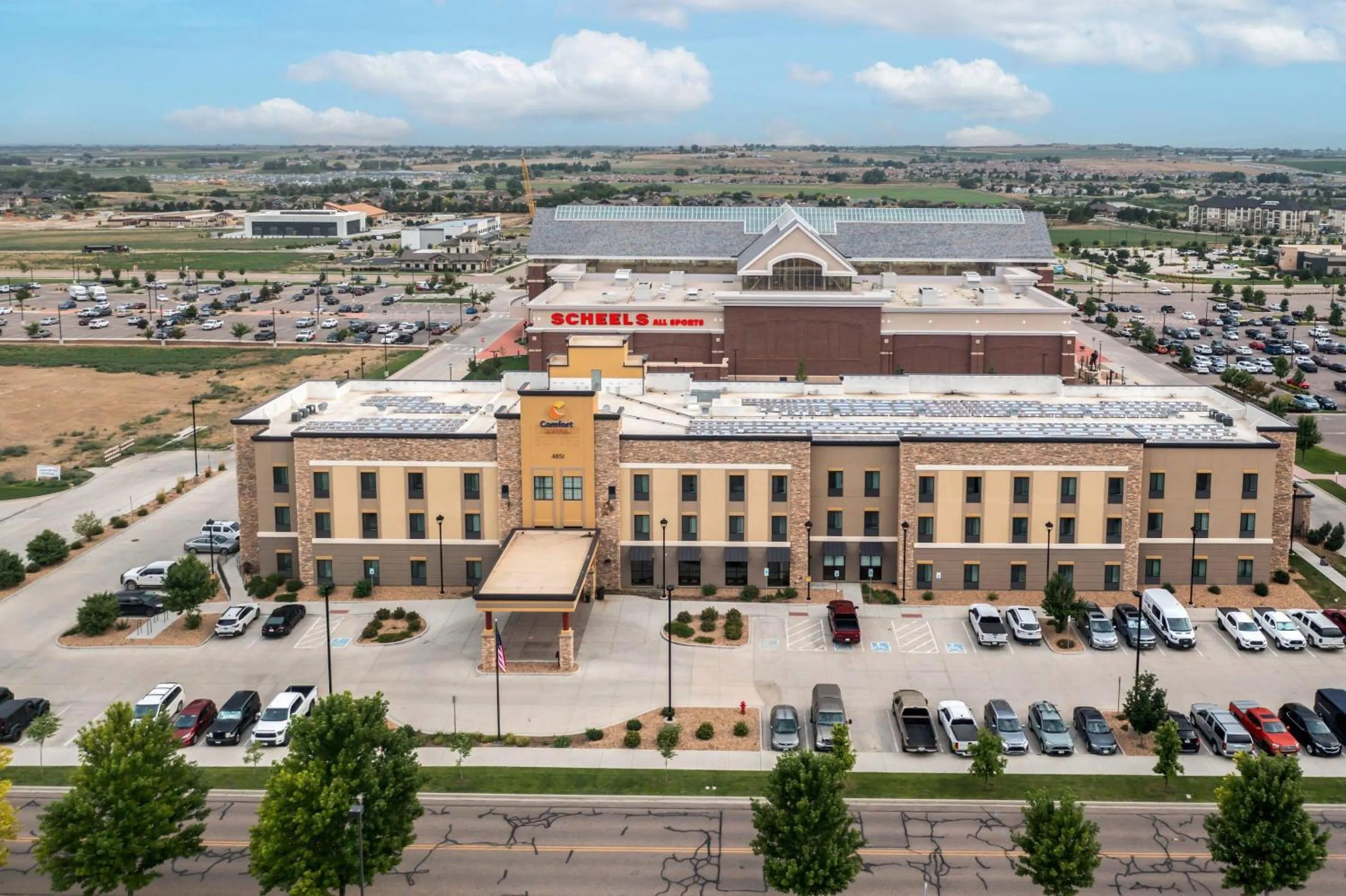 Property building in Comfort Suites Loveland