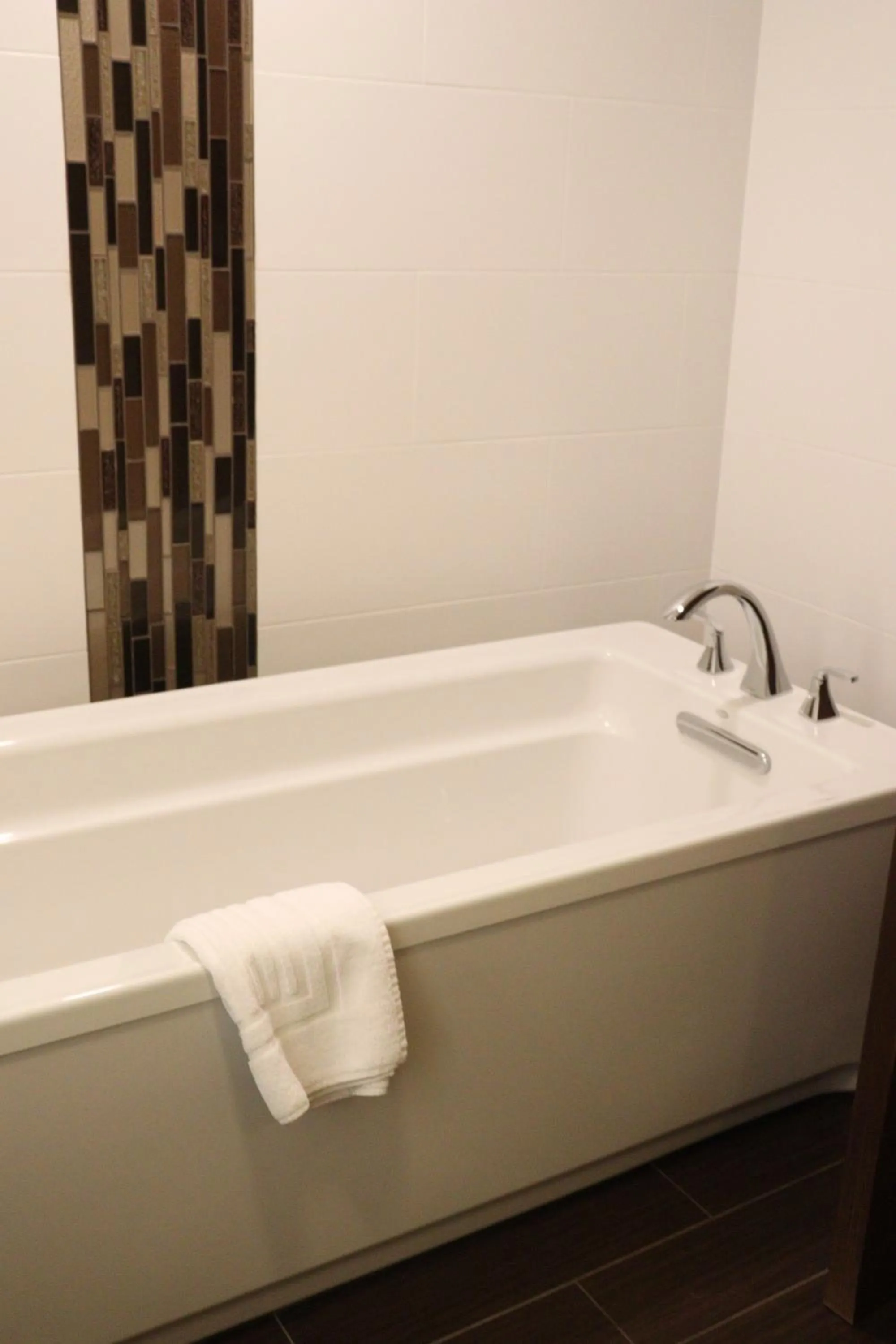 Bathroom in Comfort Suites Loveland