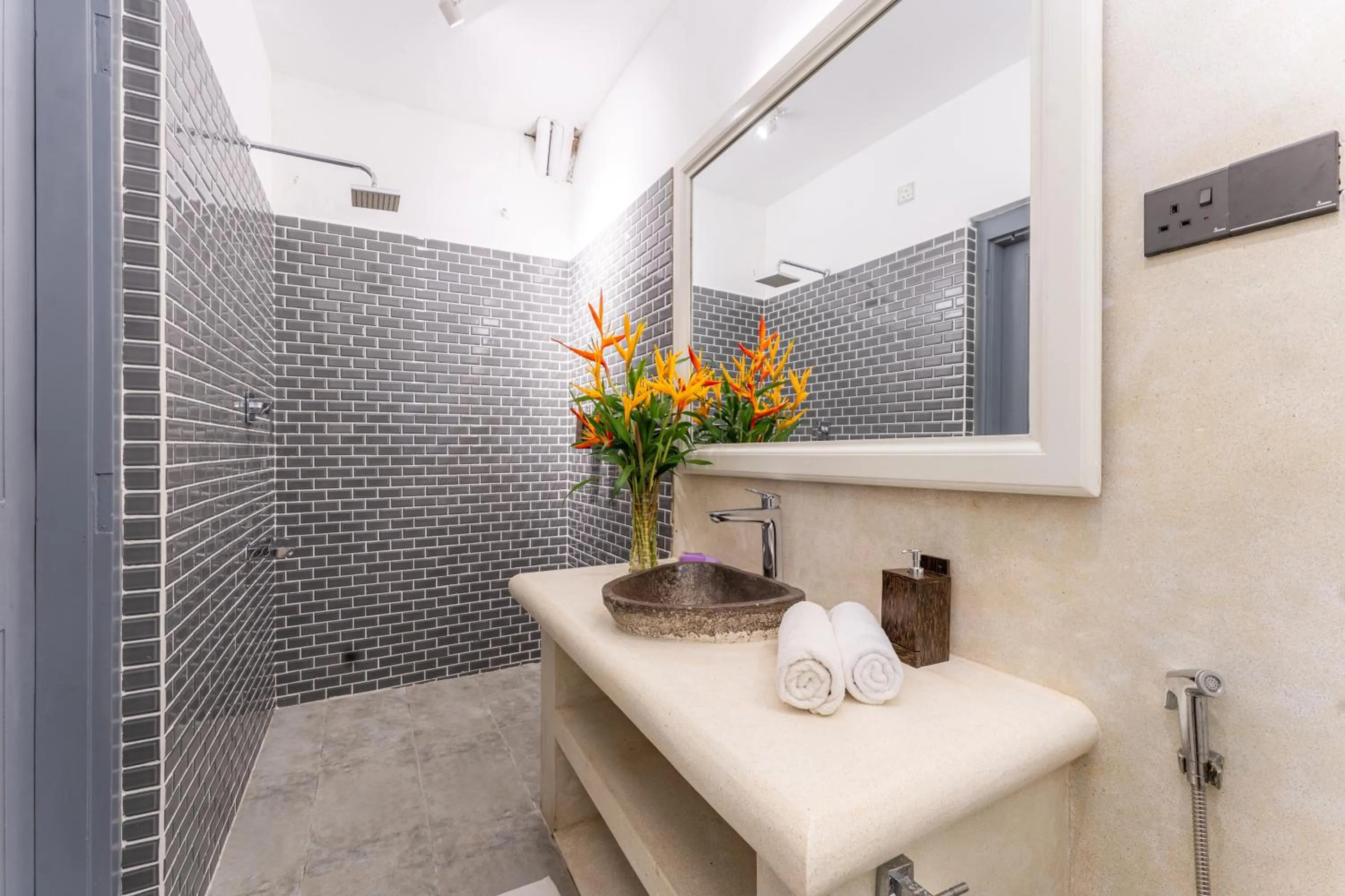 Shower in Parawa House