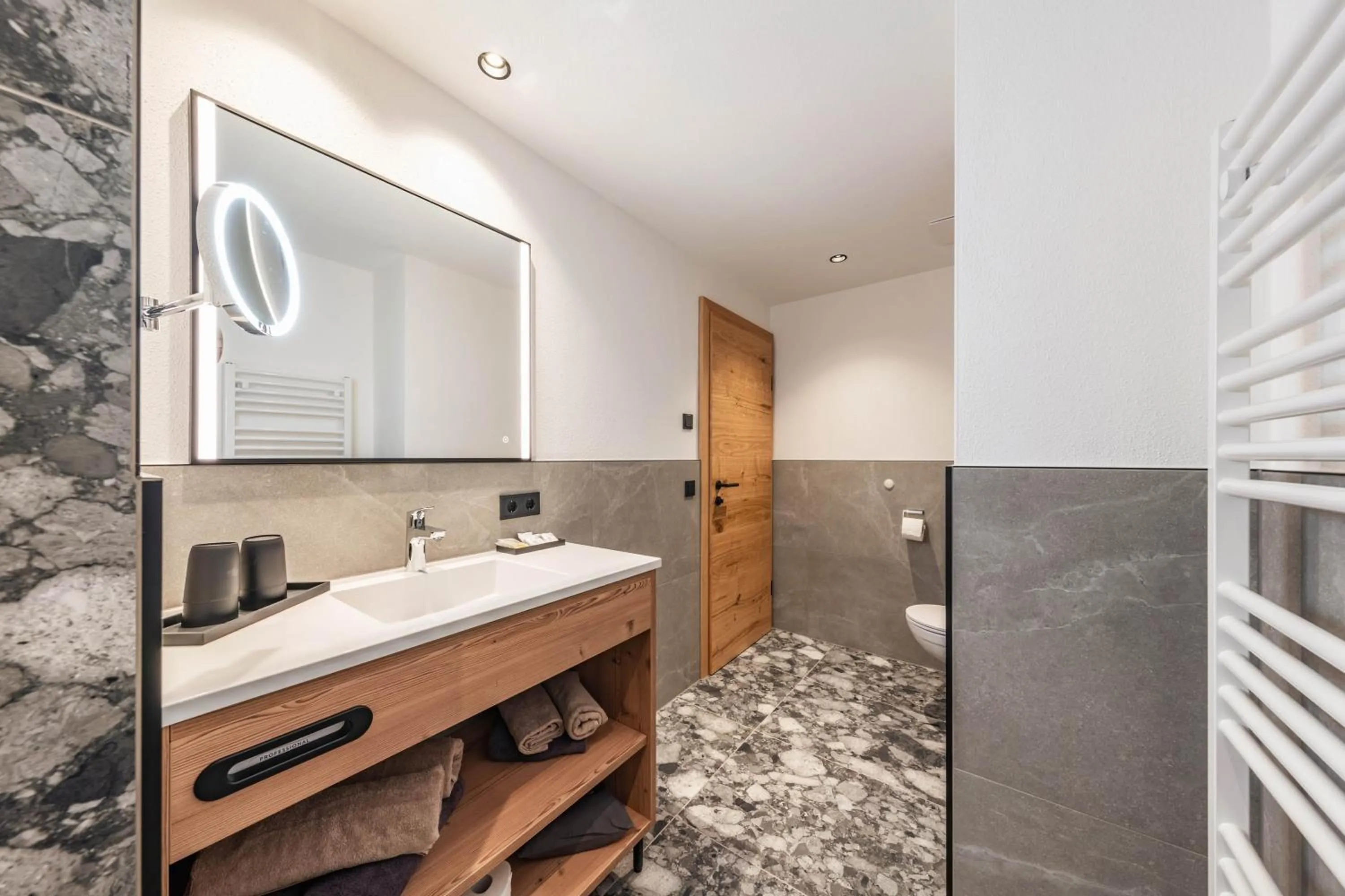 Shower in Montana Apartments