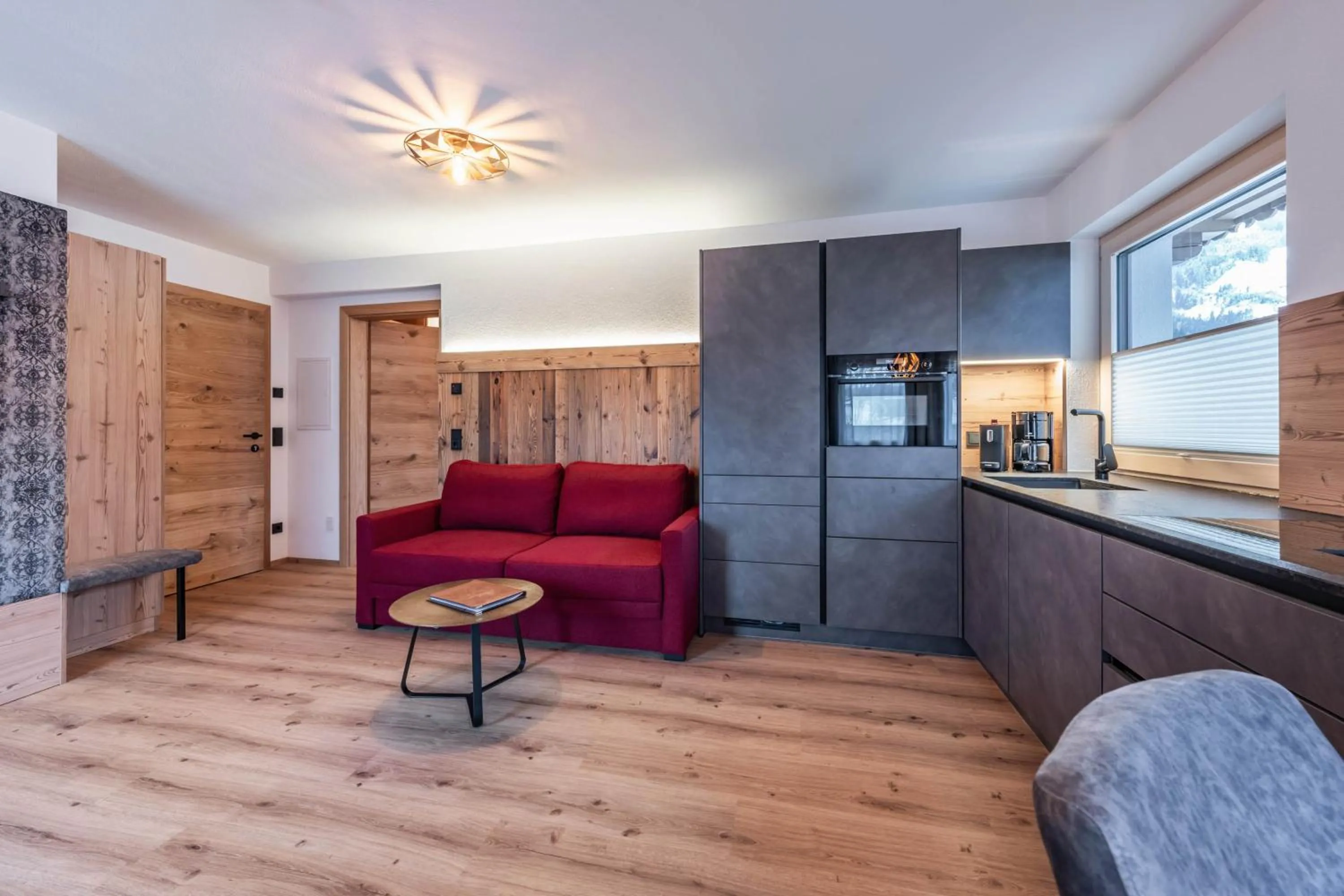 Kitchen or kitchenette in Montana Apartments