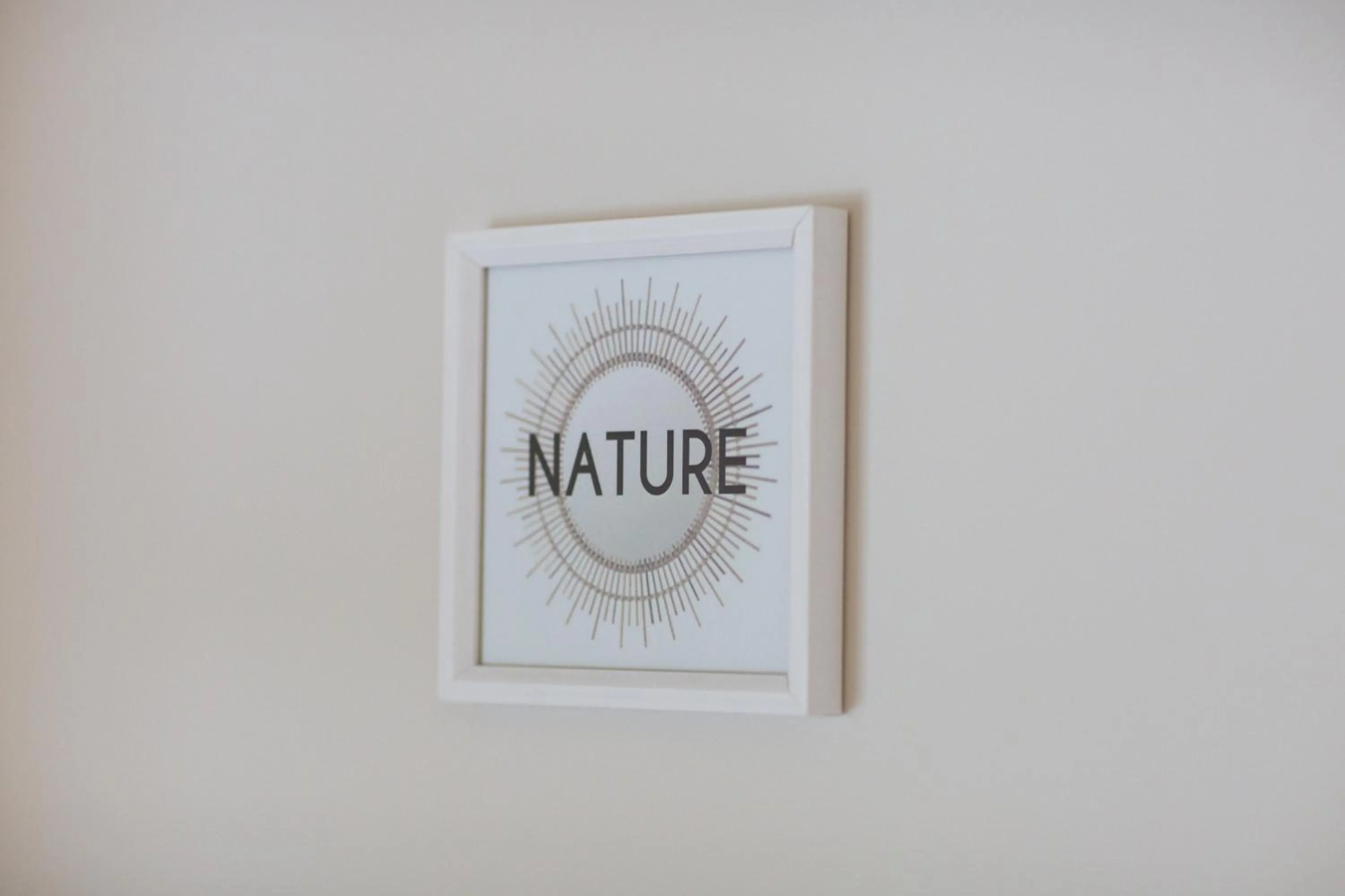 Logo/Certificate/Sign in Manoir'Hastings