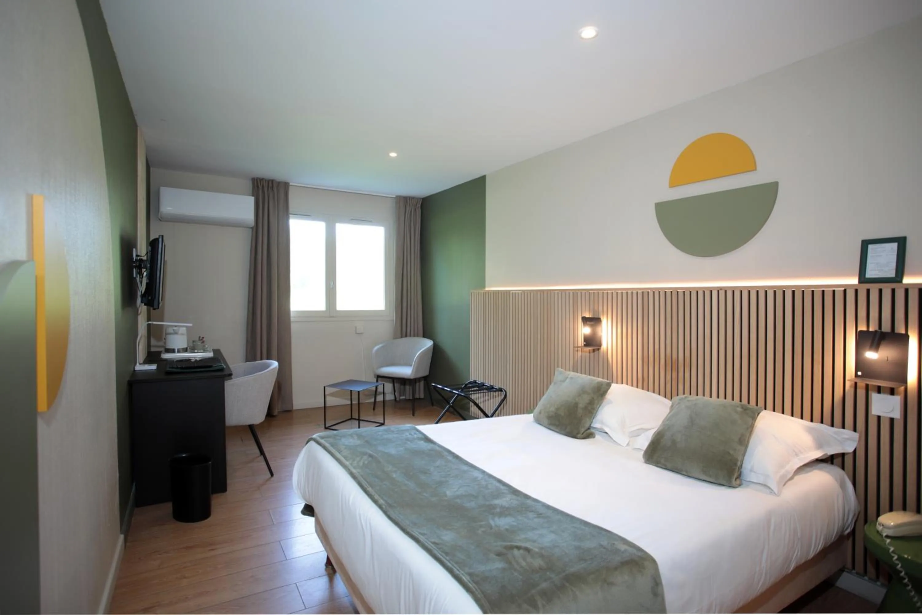 Bed in Château De La Motte Fenelon