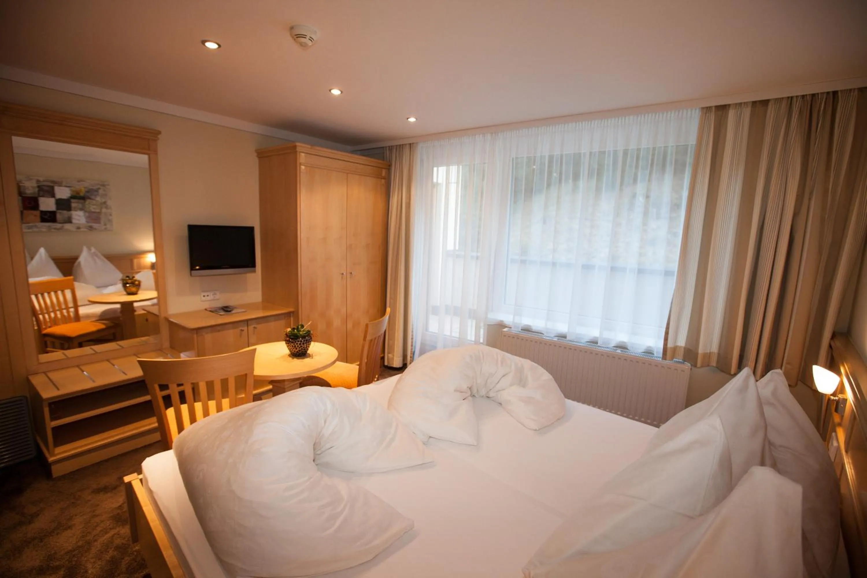 Photo of the whole room, Bed in Piz Arina
