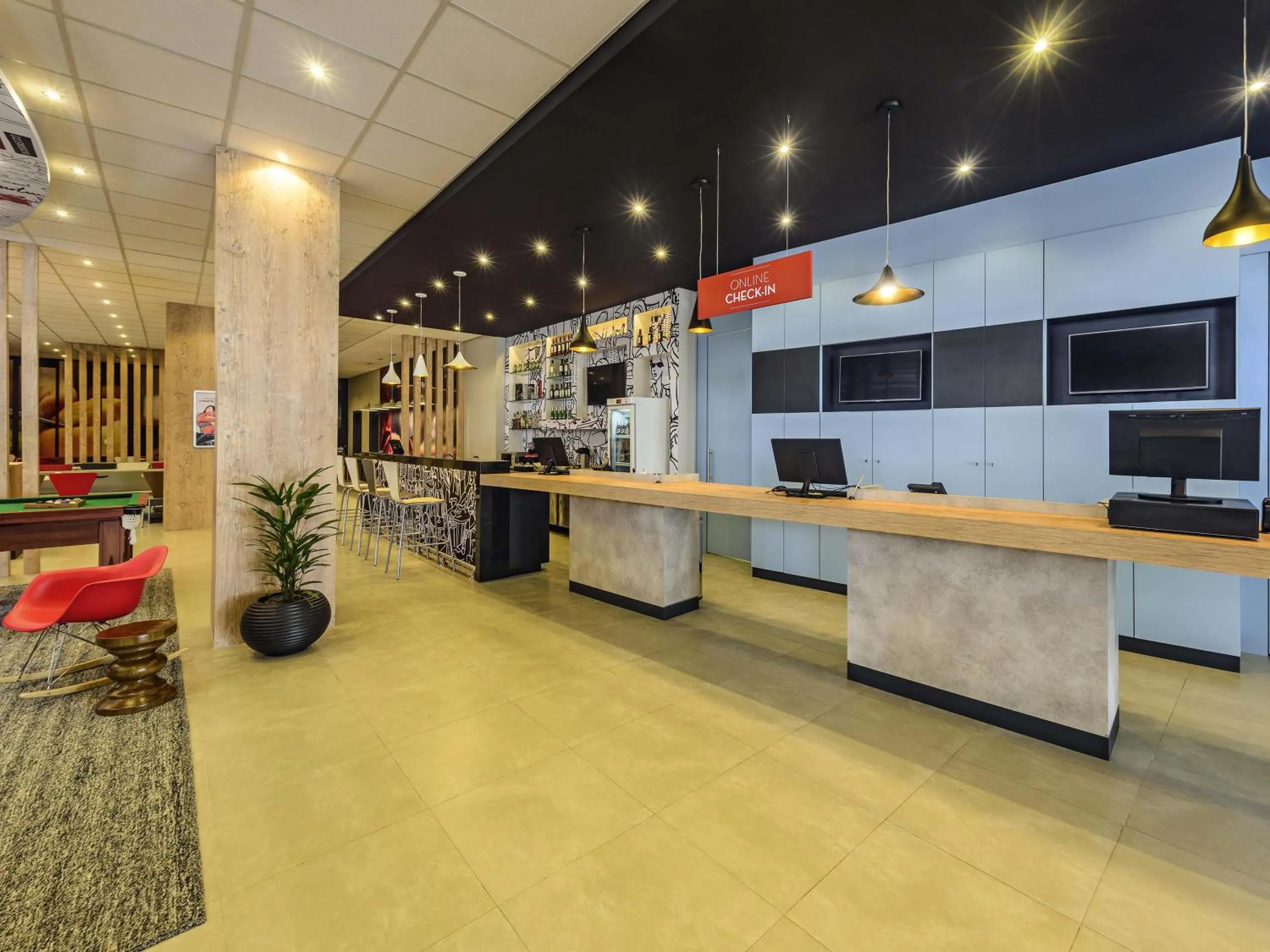 Lounge or bar in ibis Jacarei