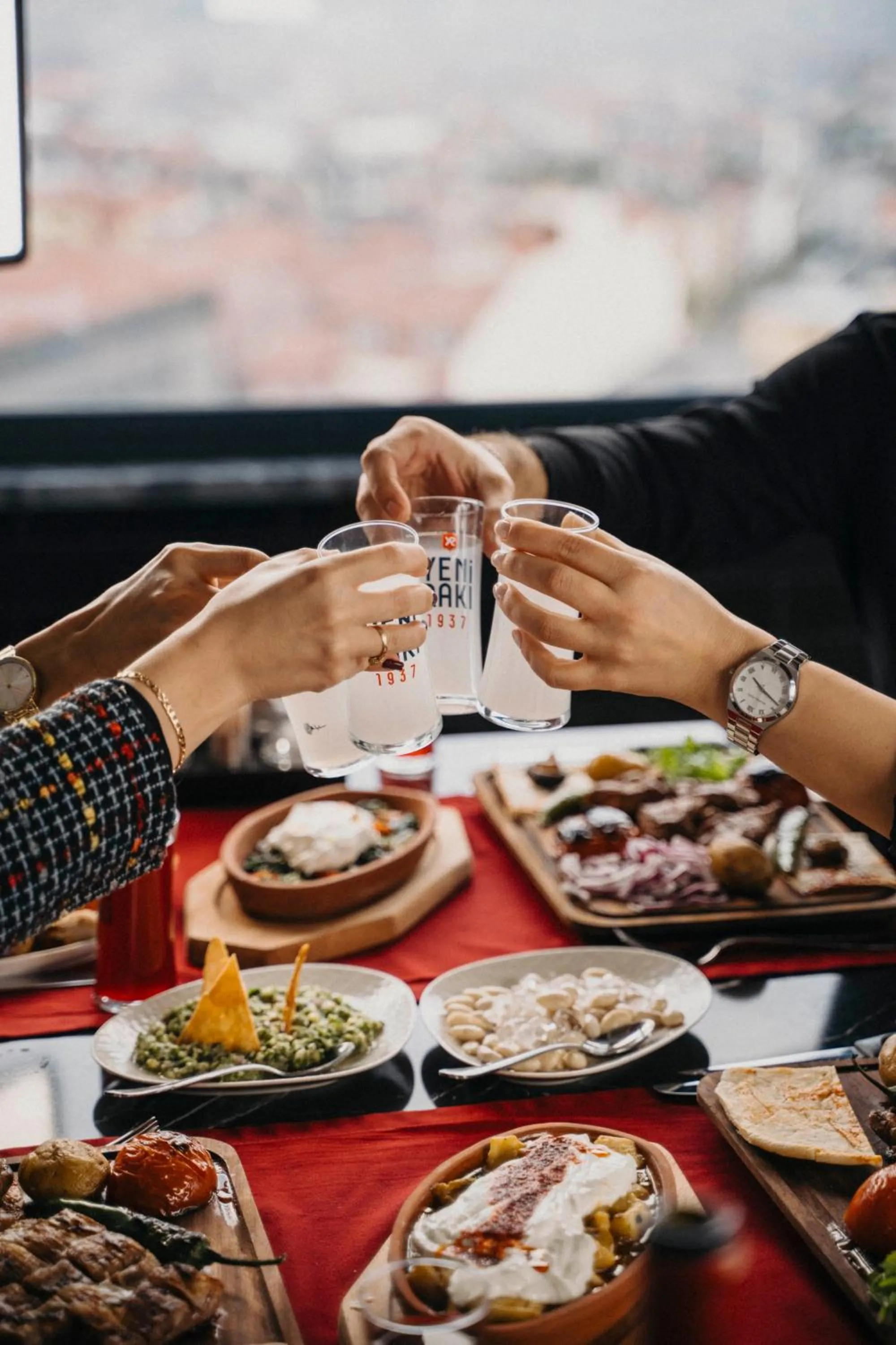 Restaurant/places to eat in Leman Otel