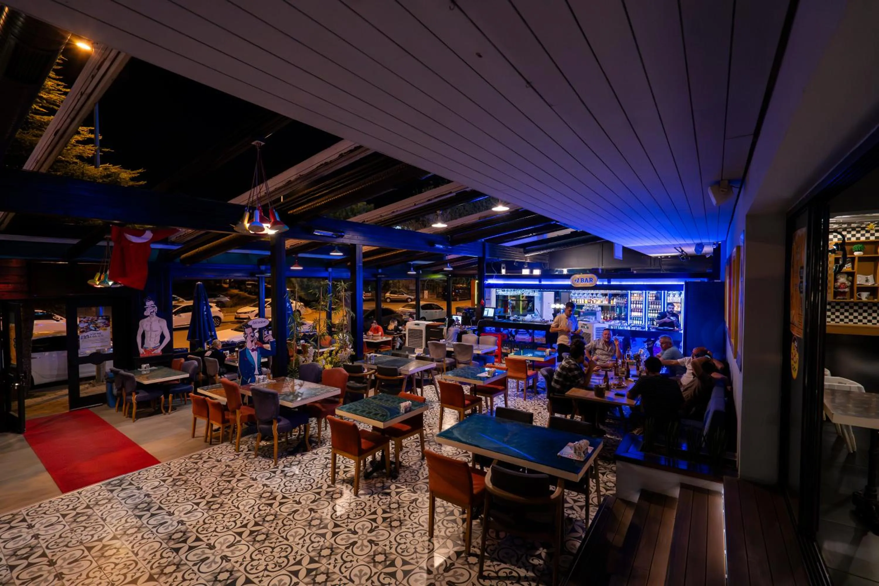 Restaurant/places to eat in Leman Otel