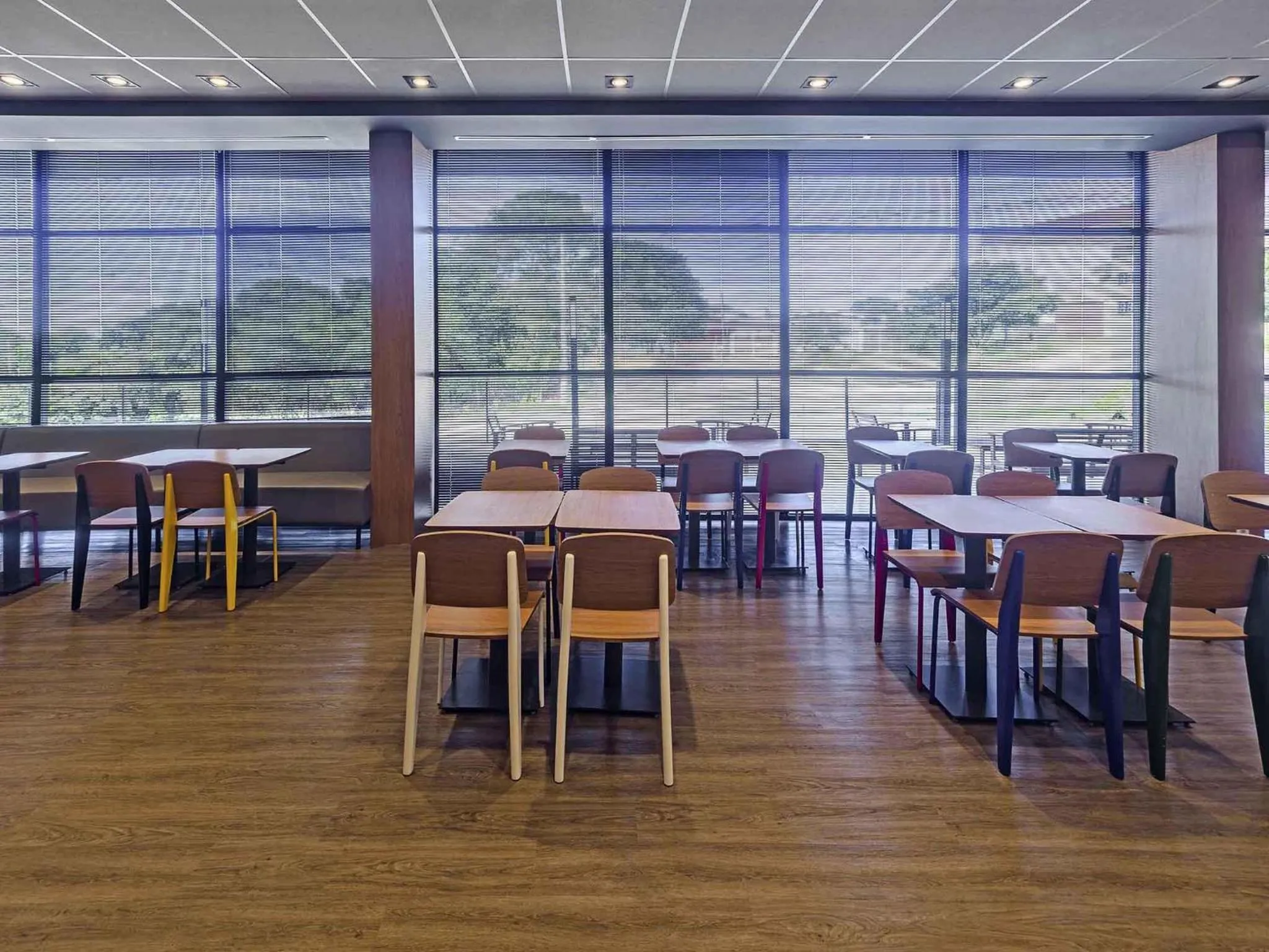 Restaurant/places to eat in ibis Guaiba