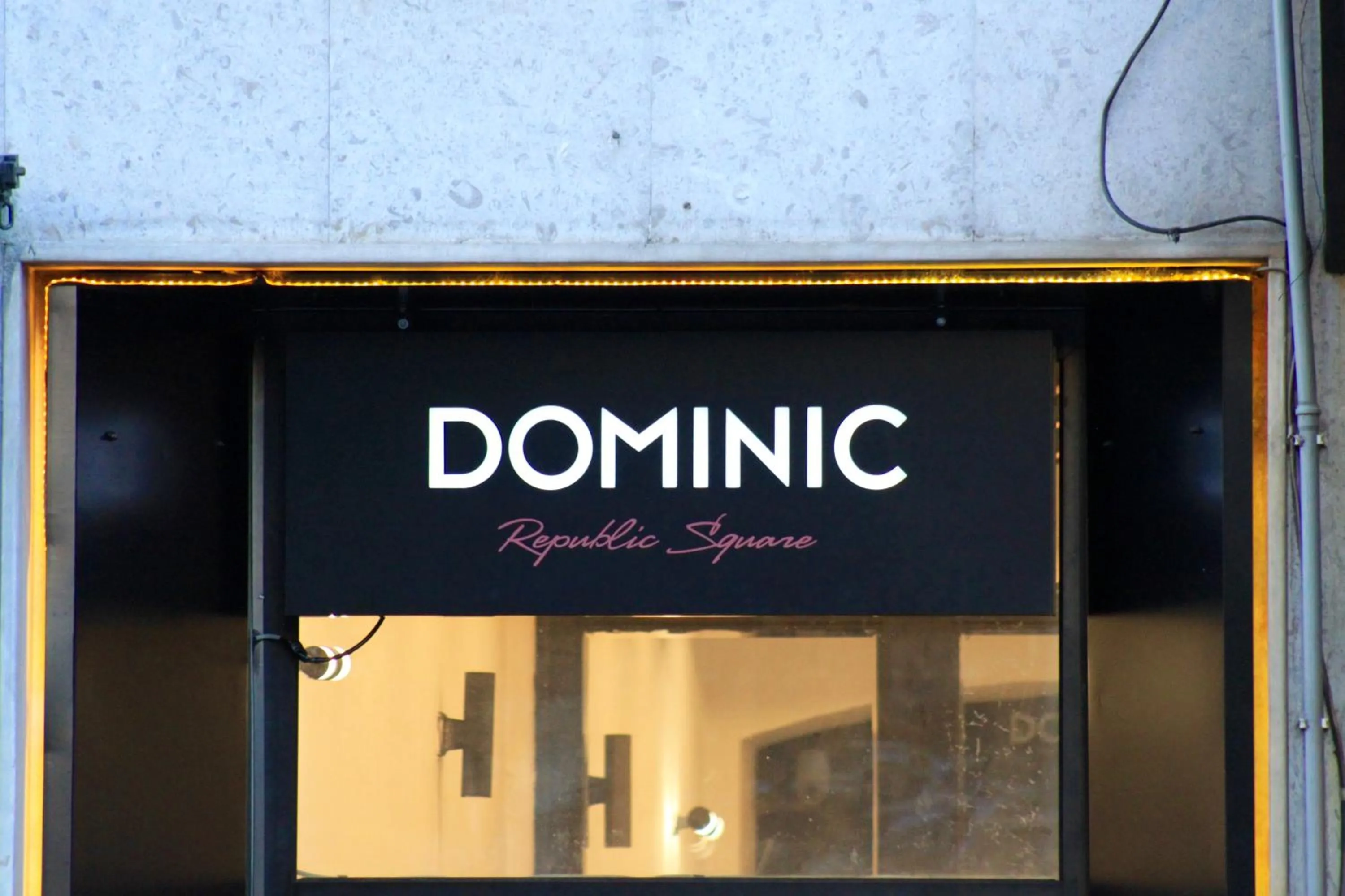 Facade/entrance in Dominic Smart & Luxury Suites - Republic Square