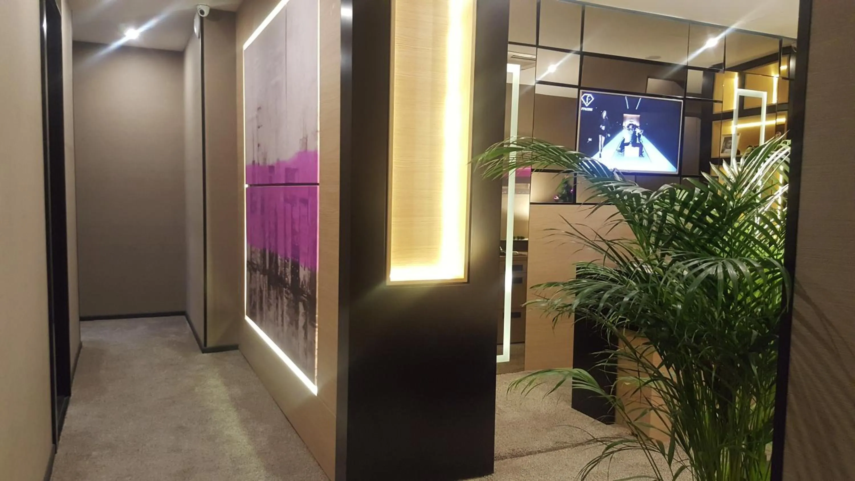 Lobby or reception in Dominic Smart & Luxury Suites - Republic Square