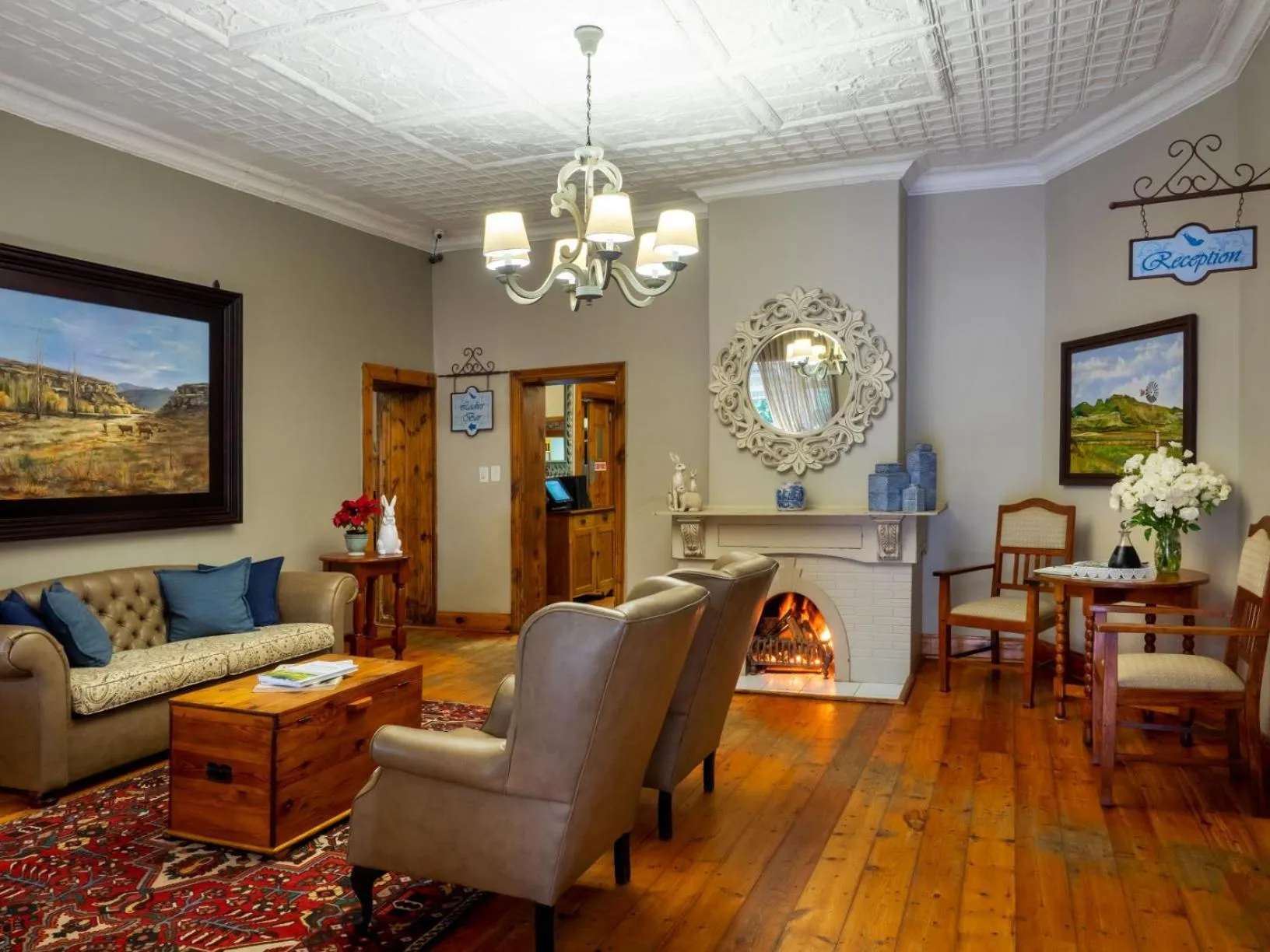 Lobby or reception in Fouriesburg Country Inn