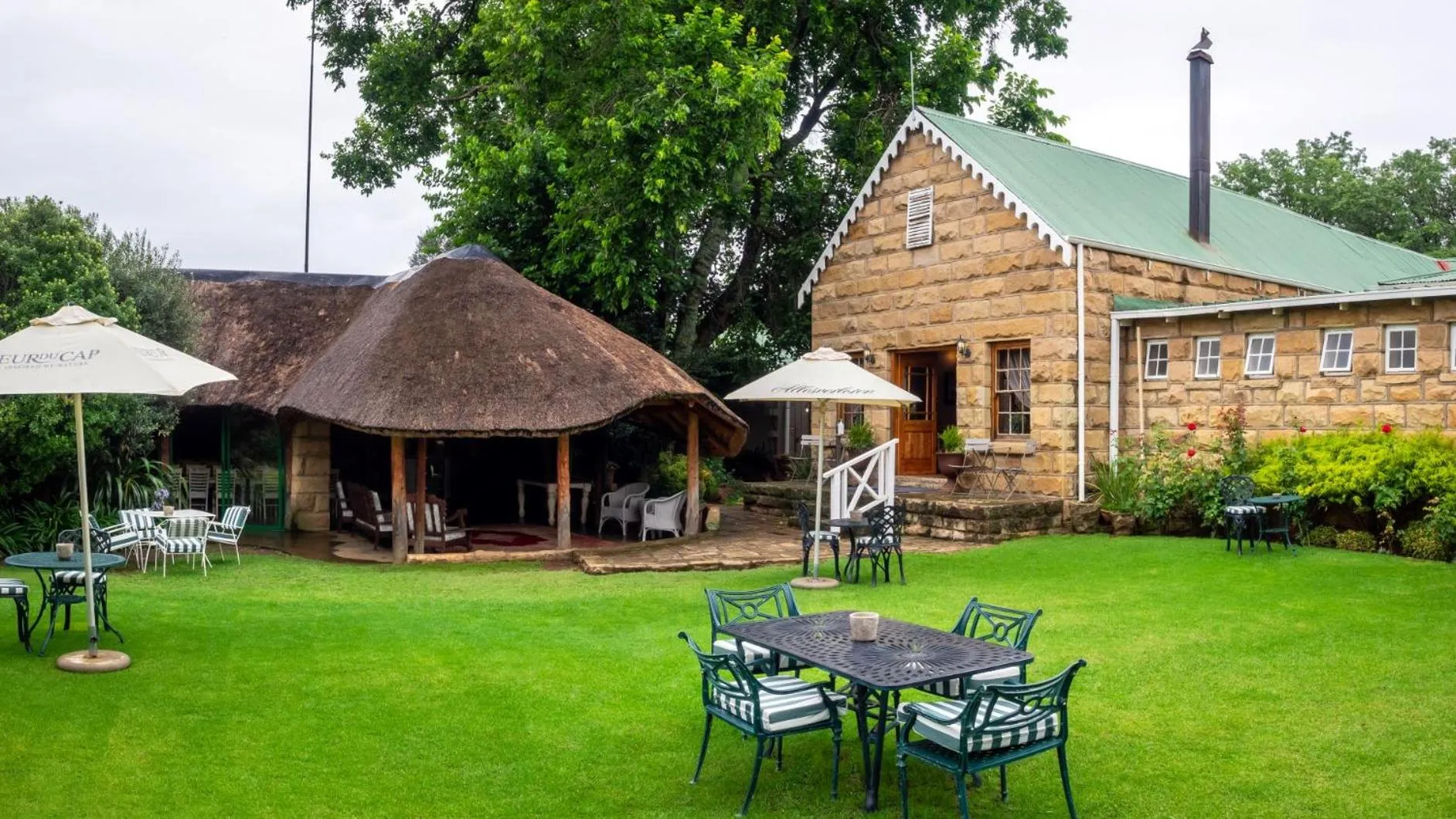 Property building in Fouriesburg Country Inn