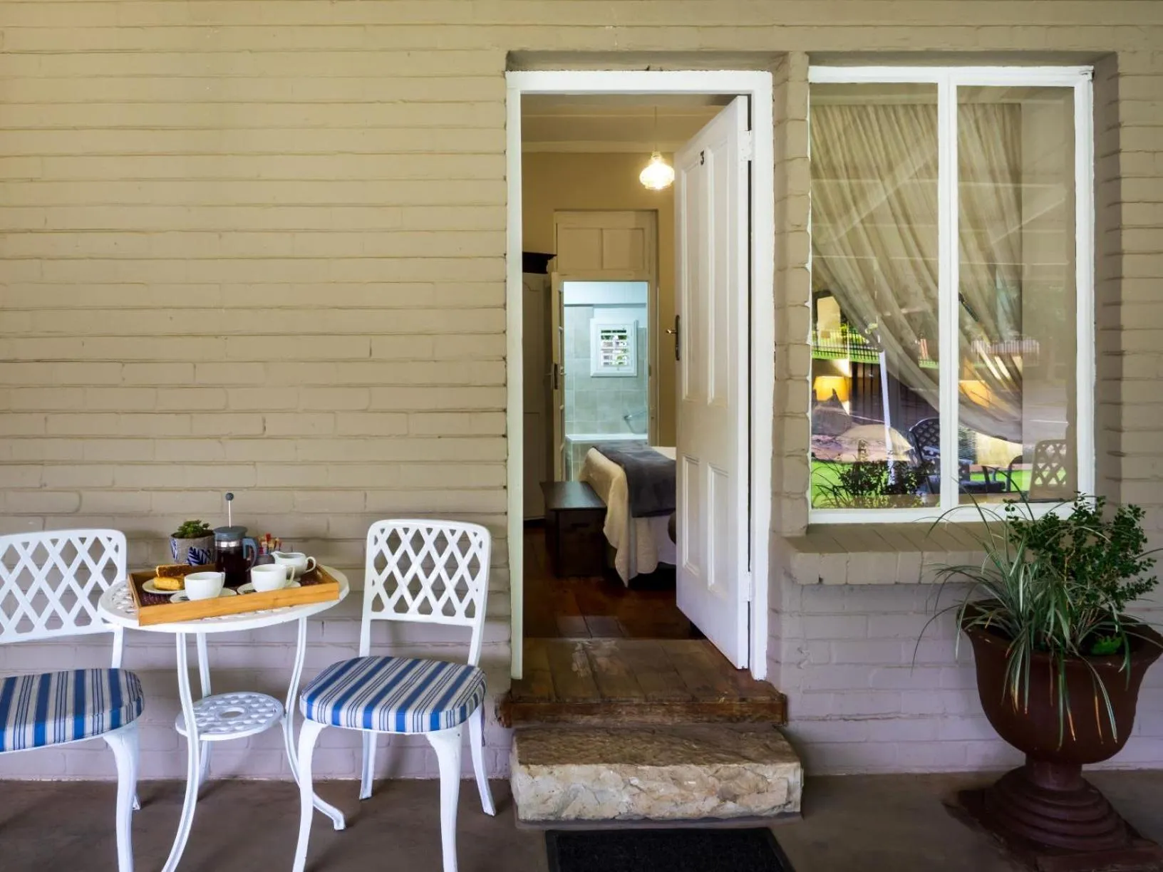 Patio in Fouriesburg Country Inn