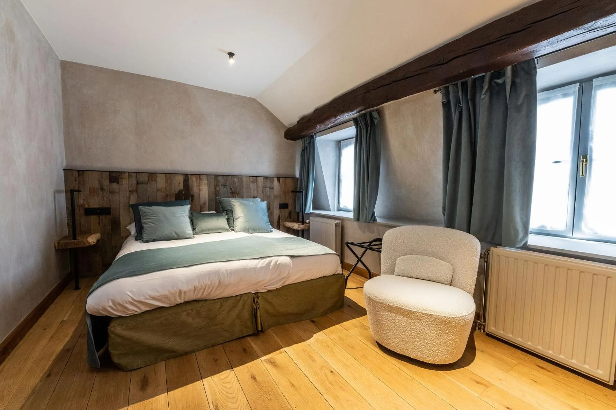 Bed in Hotel LEA - Maison Caerdinael